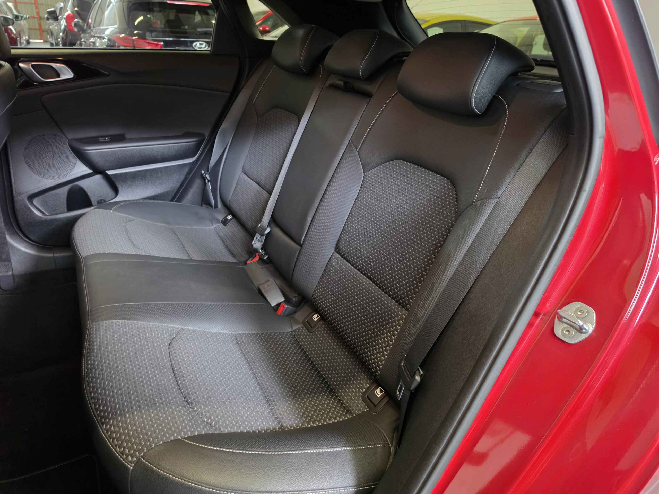 Kia cee'd 1.6 CRDi Mild-Hybrid Tech - Imagen 30