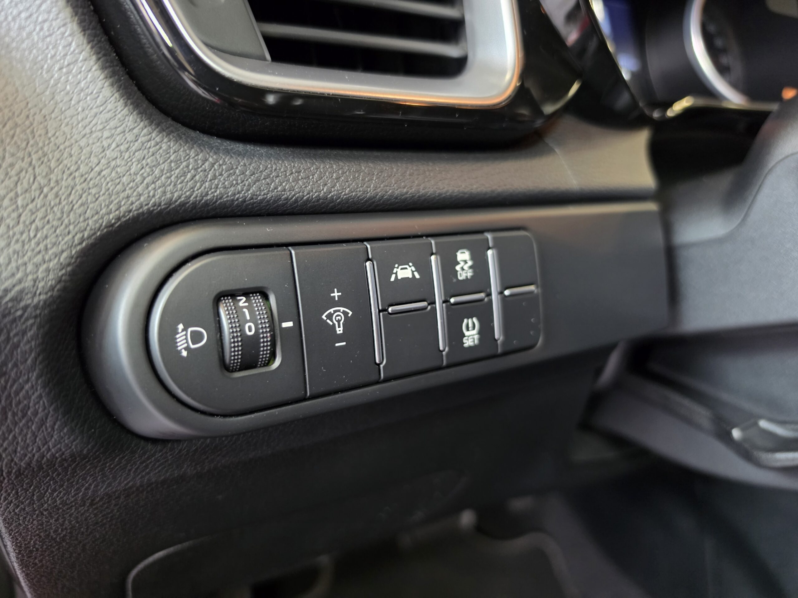 Kia cee'd 1.6 CRDi Mild-Hybrid Tech - Imagen 36