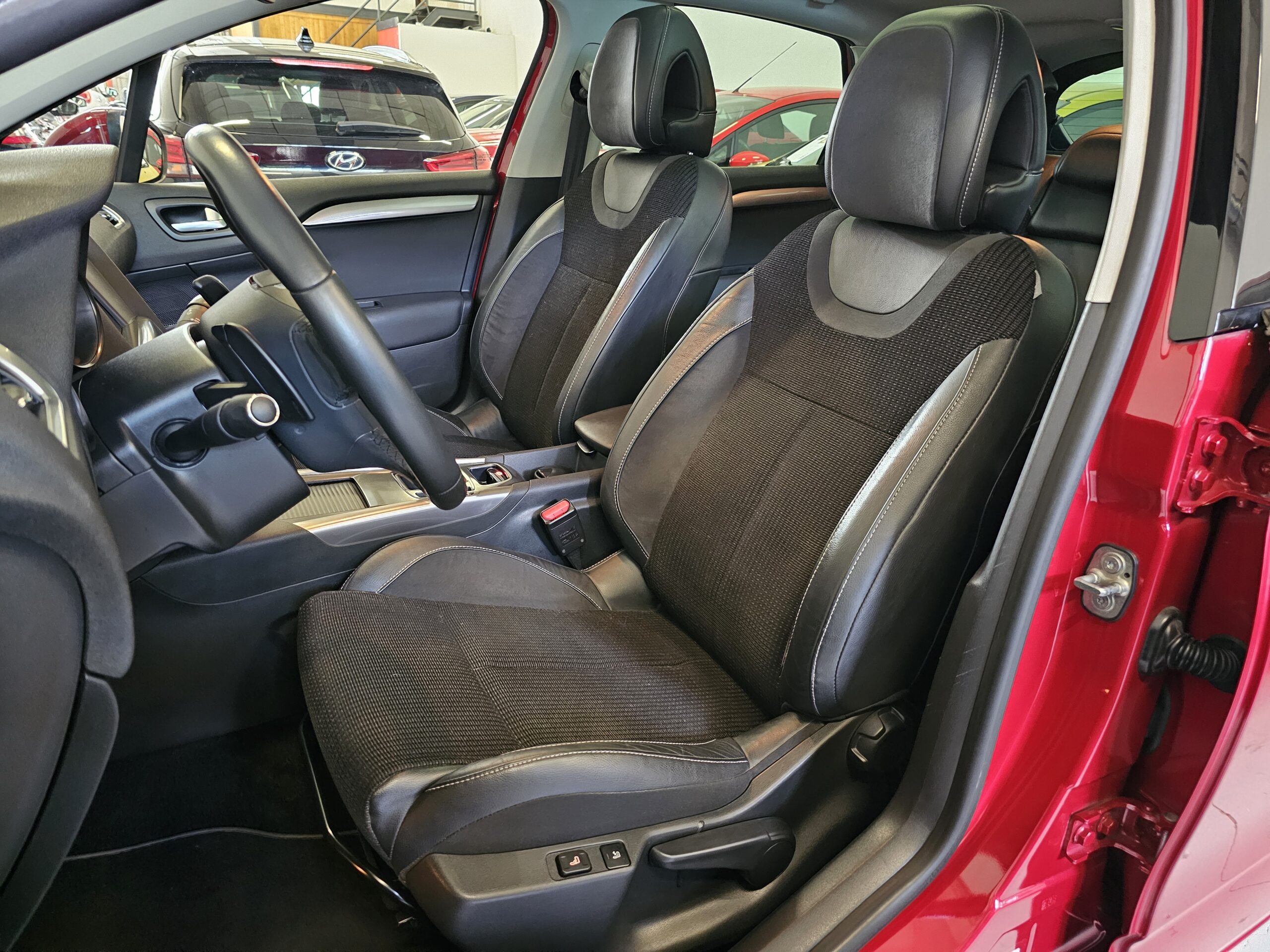 Citroen C4 1.6 eHDi CMP Exclusive - Imagen 20