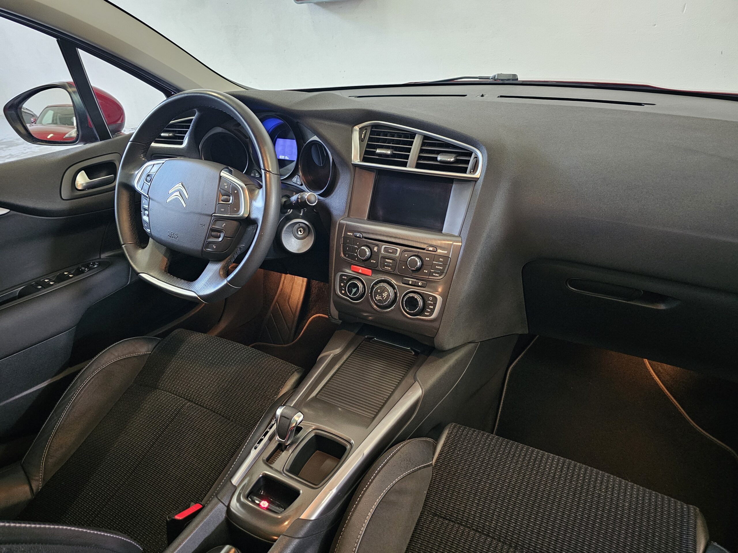 Citroen C4 1.6 eHDi CMP Exclusive - Imagen 21