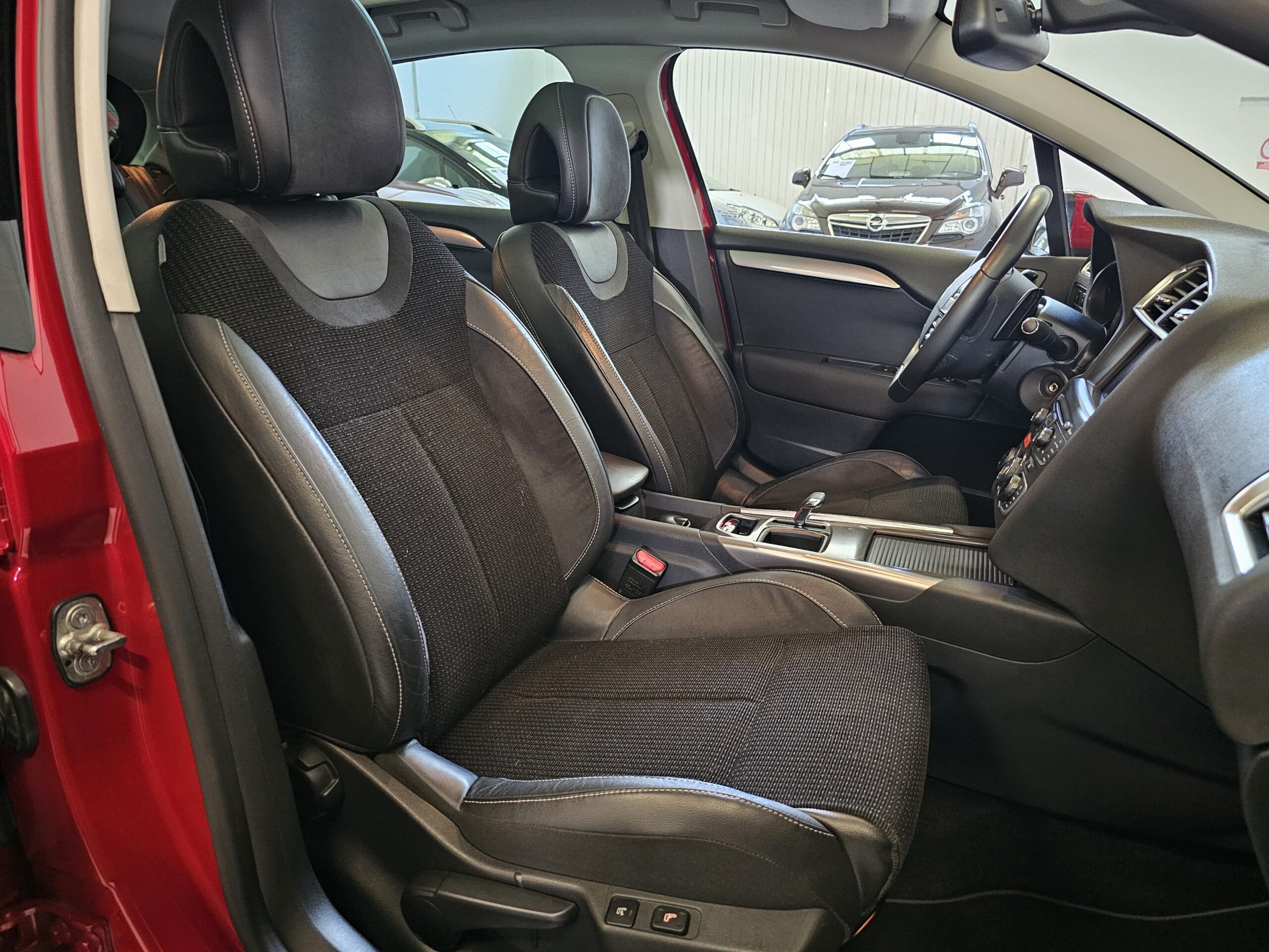 Citroen C4 1.6 eHDi CMP Exclusive - Imagen 22