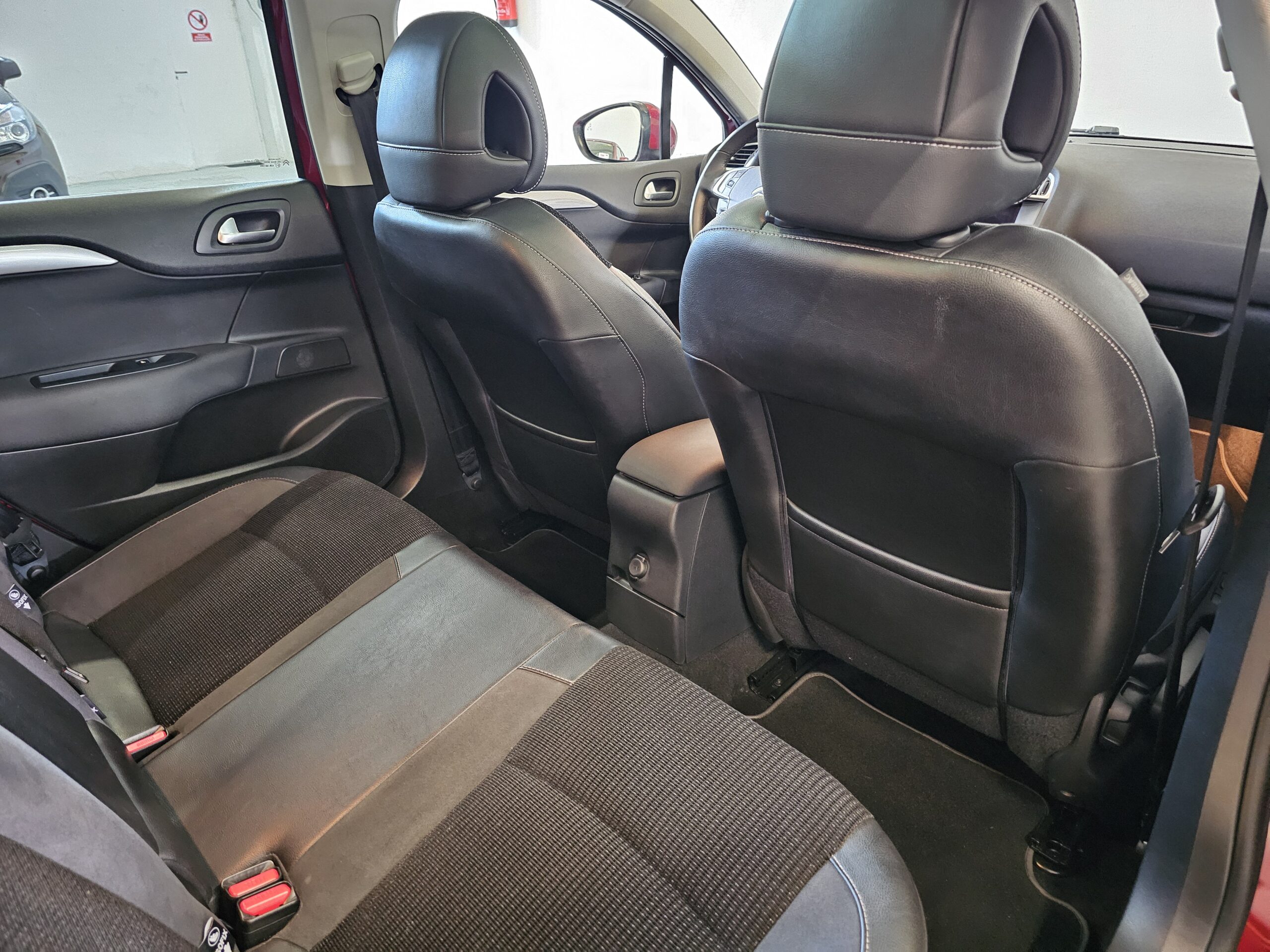 Citroen C4 1.6 eHDi CMP Exclusive - Imagen 25