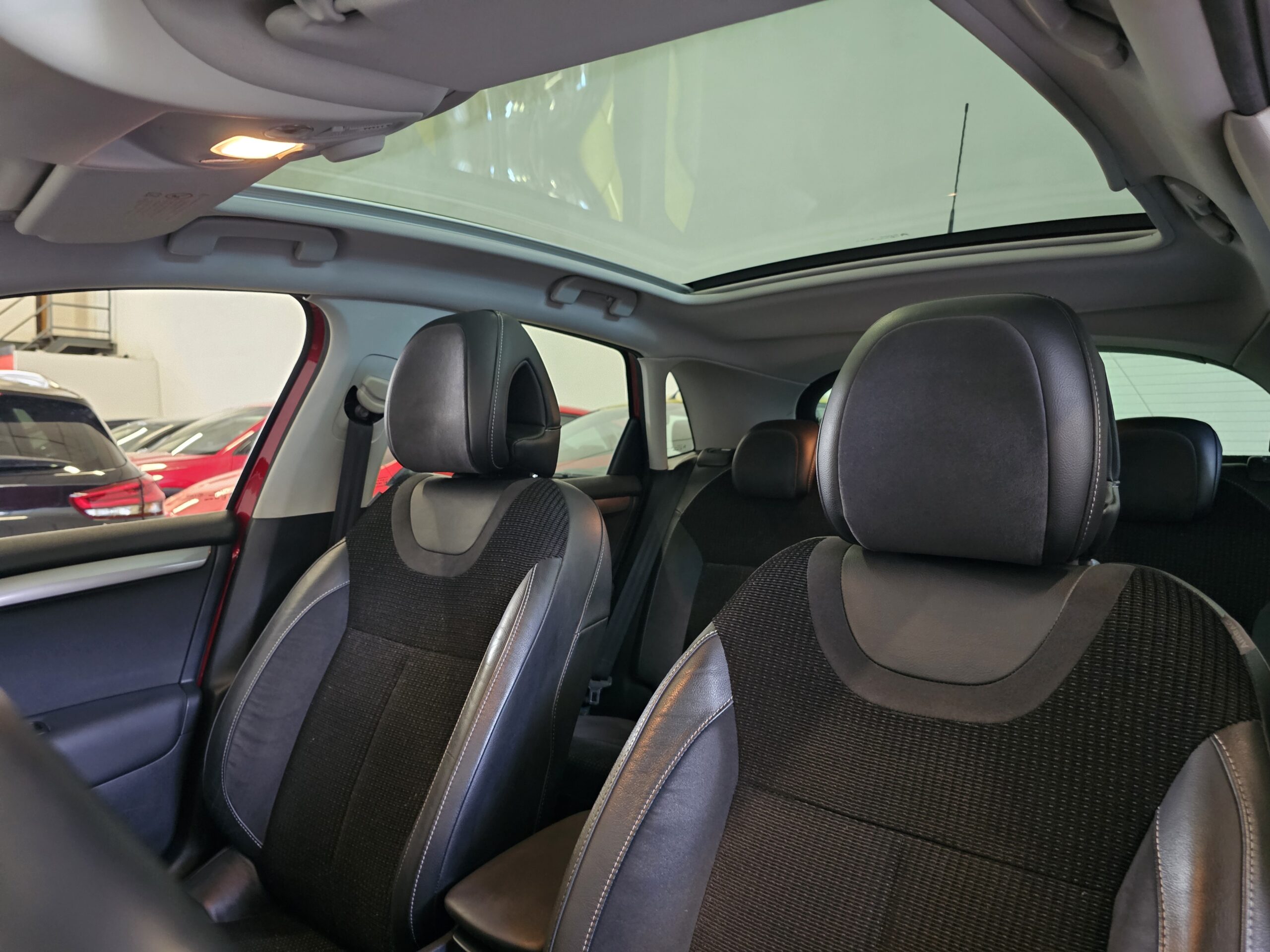 Citroen C4 1.6 eHDi CMP Exclusive - Imagen 35