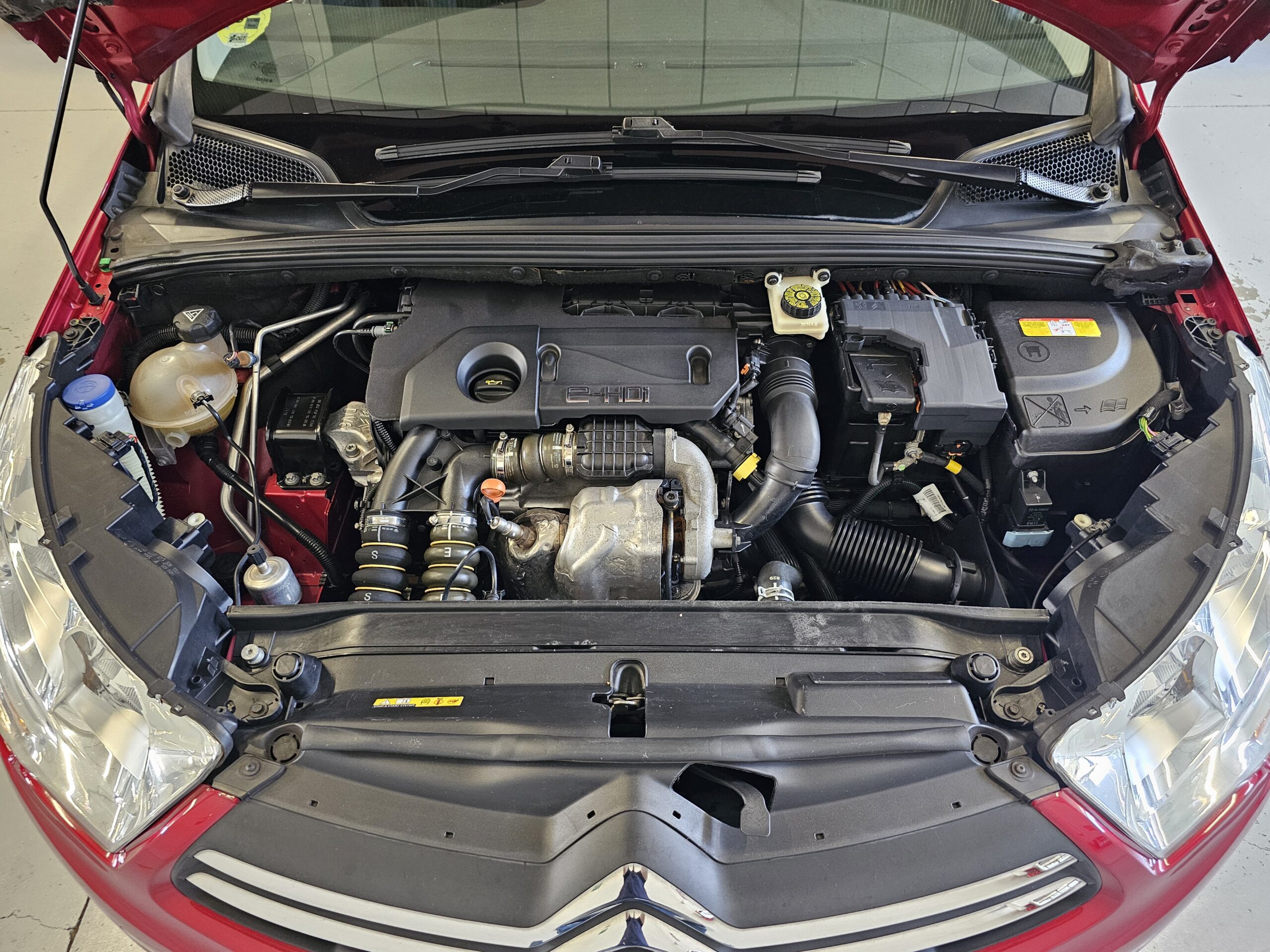 Citroen C4 1.6 eHDi CMP Exclusive - Imagen 38
