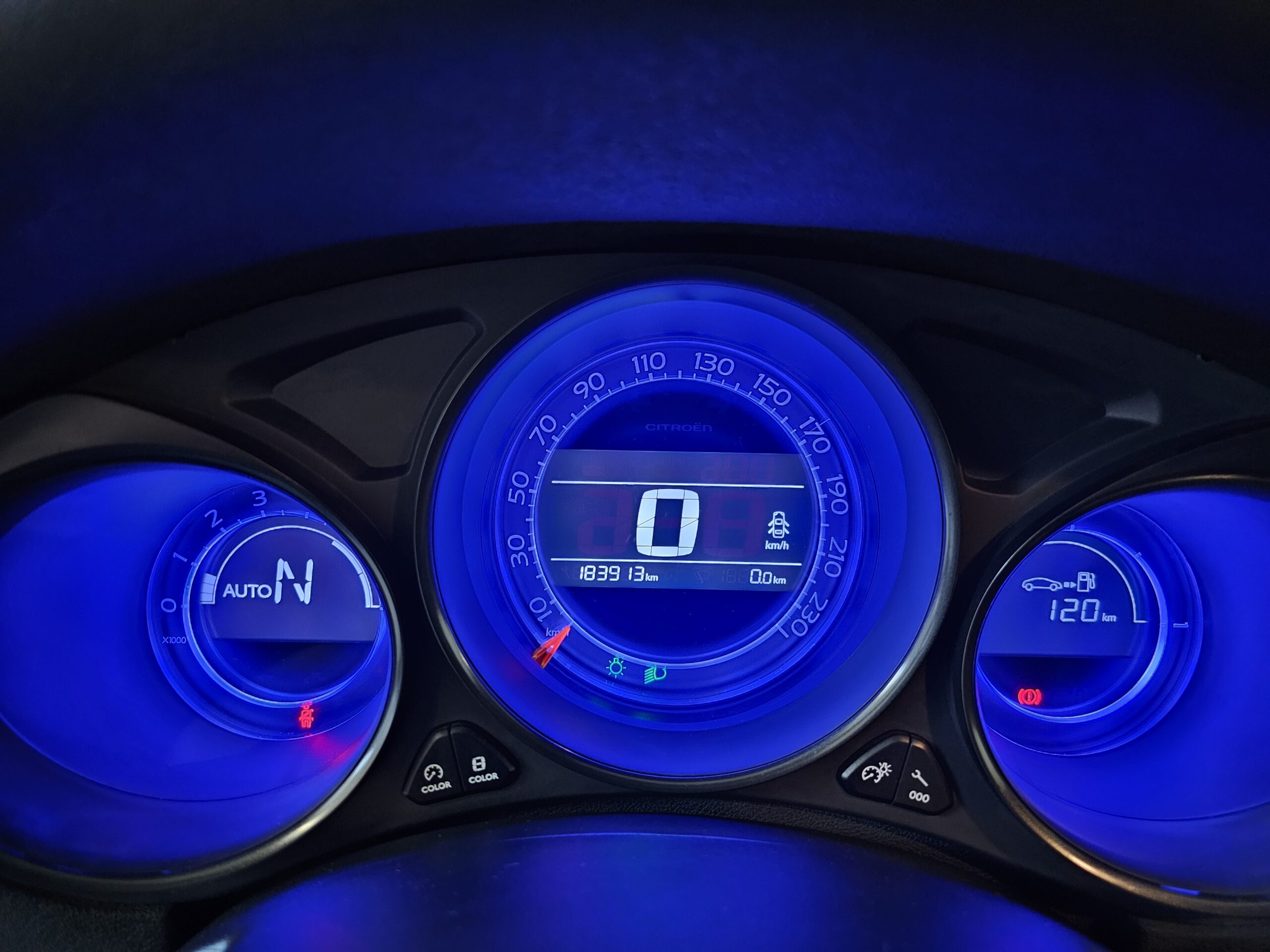 Citroen C4 1.6 eHDi CMP Exclusive - Imagen 40