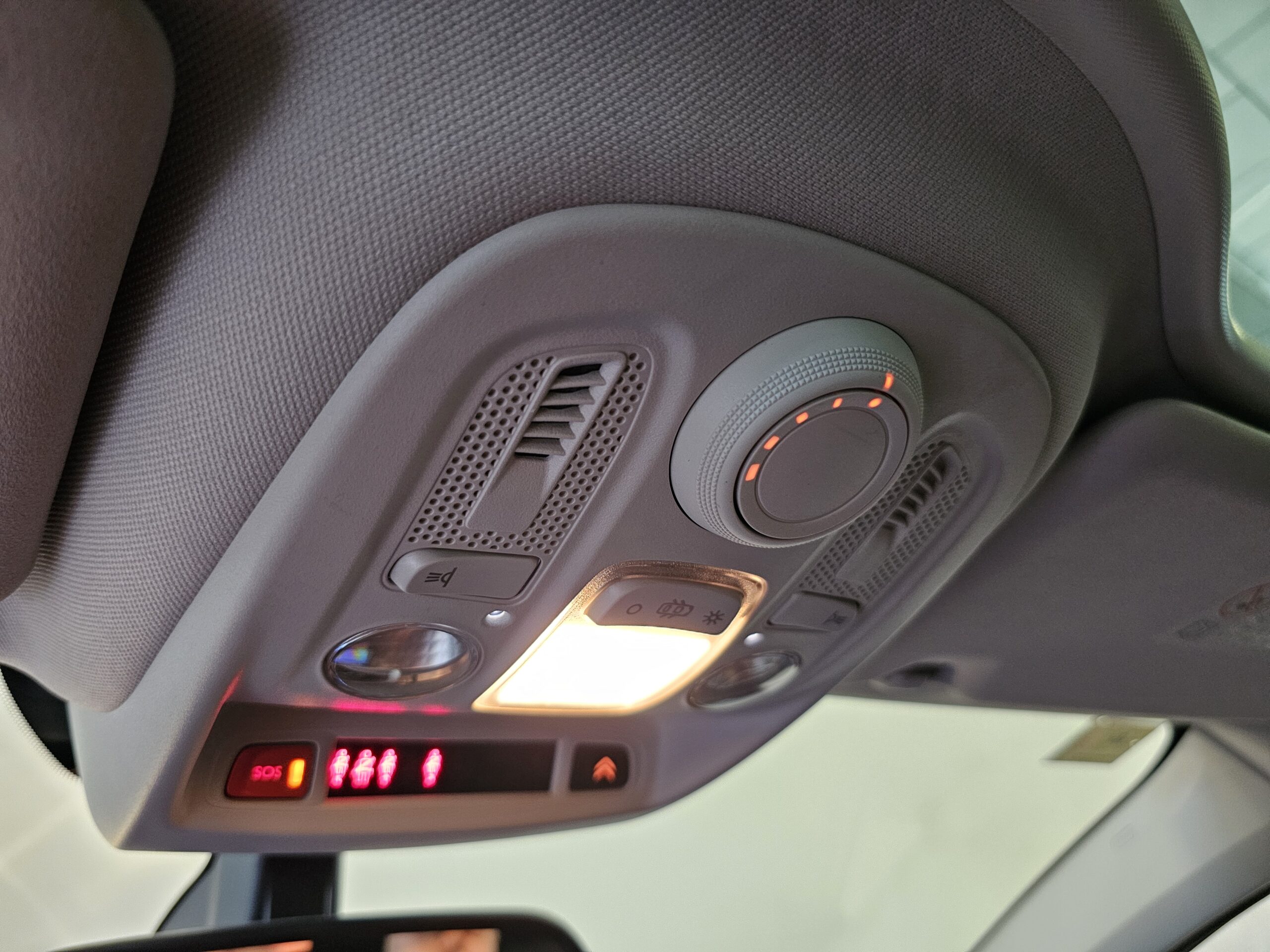 Citroen C4 1.6 eHDi CMP Exclusive - Imagen 43