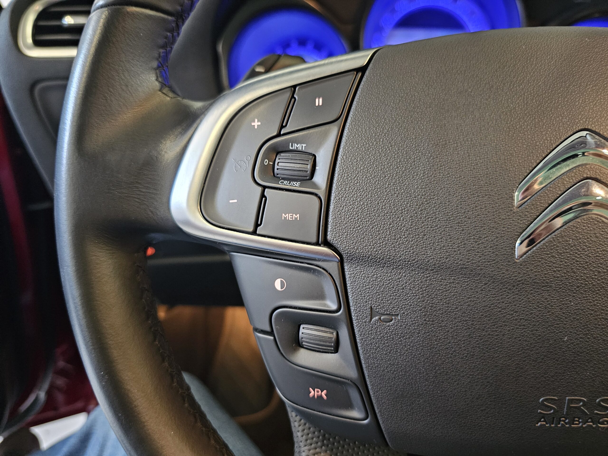 Citroen C4 1.6 eHDi CMP Exclusive - Imagen 44