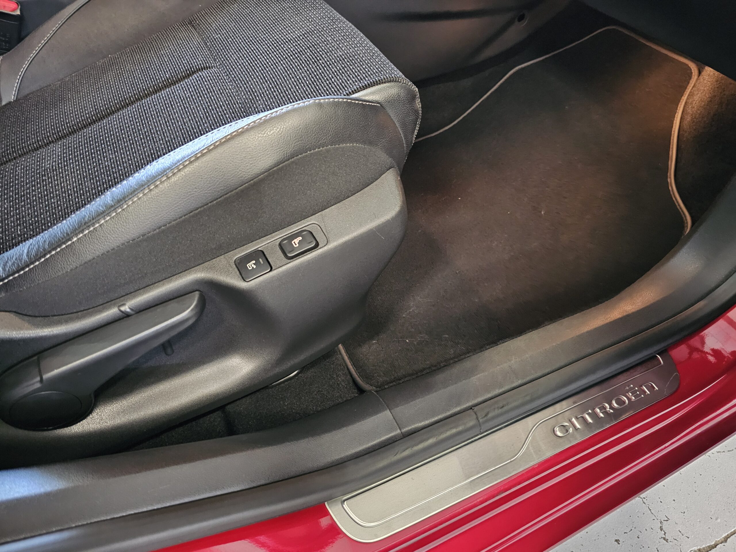 Citroen C4 1.6 eHDi CMP Exclusive - Imagen 50
