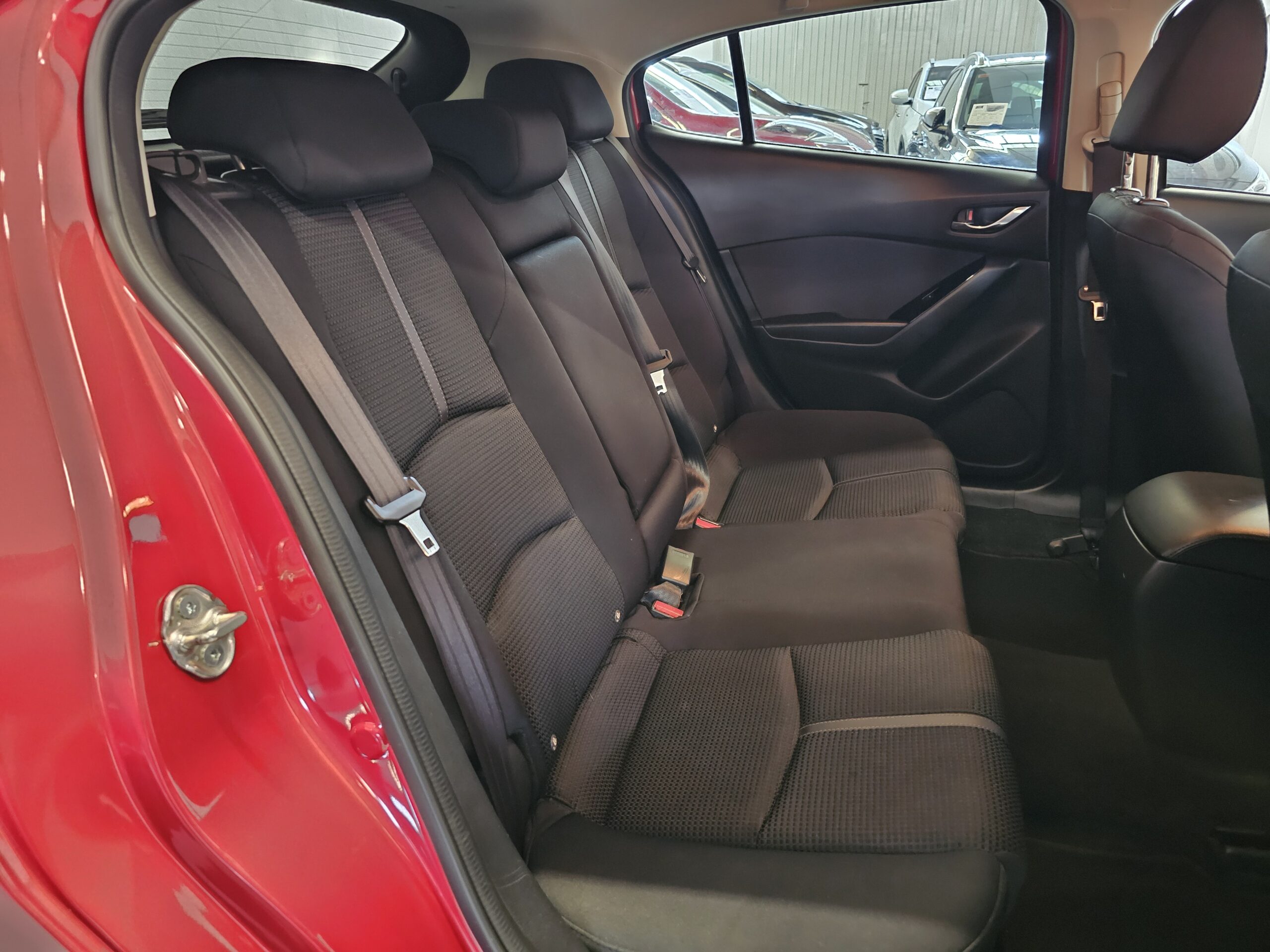 Mazda 3 2.2 Turbodiesel Black Tech Edition - Imagen 22