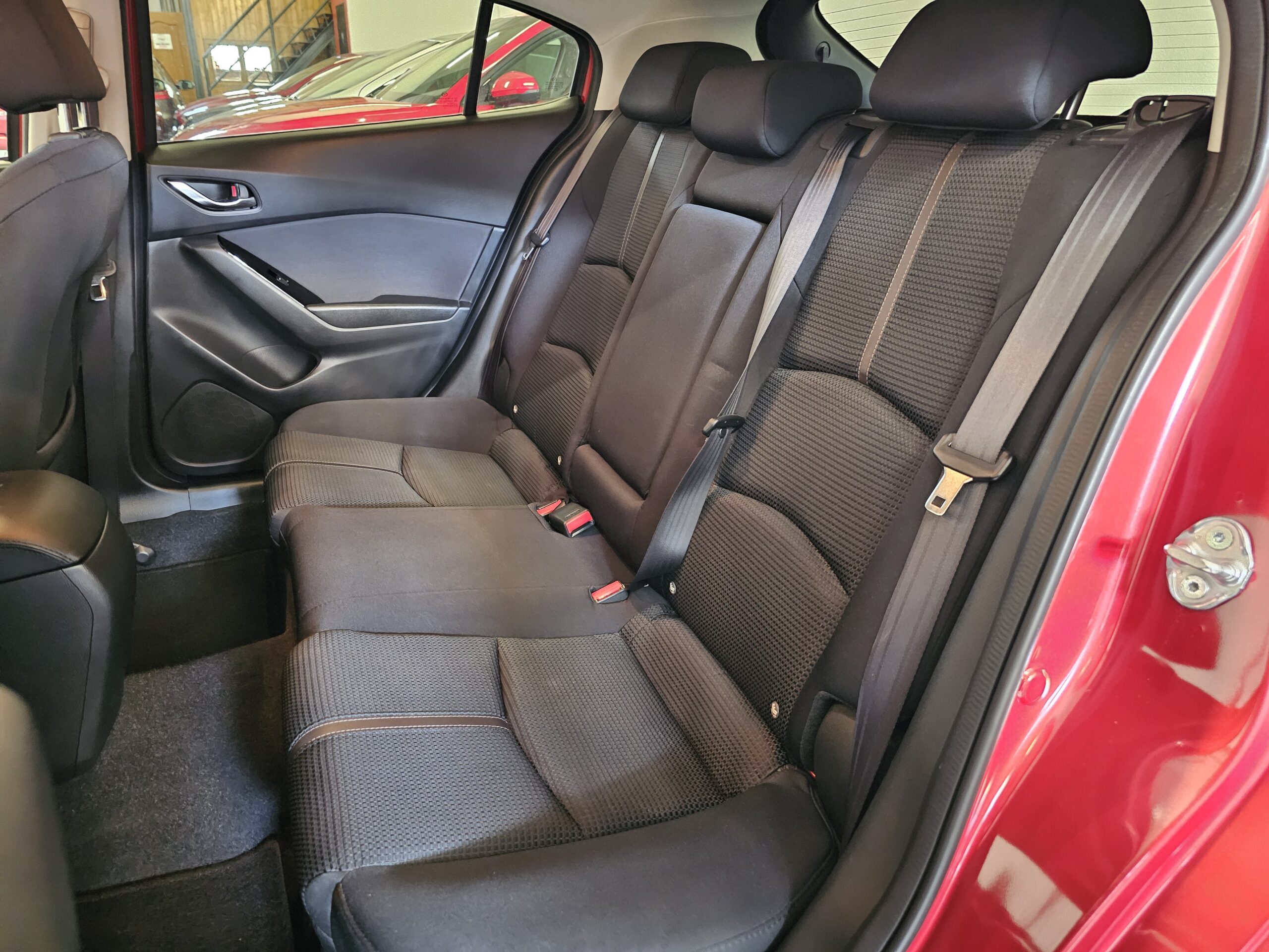 Mazda 3 2.2 Turbodiesel Black Tech Edition - Imagen 25