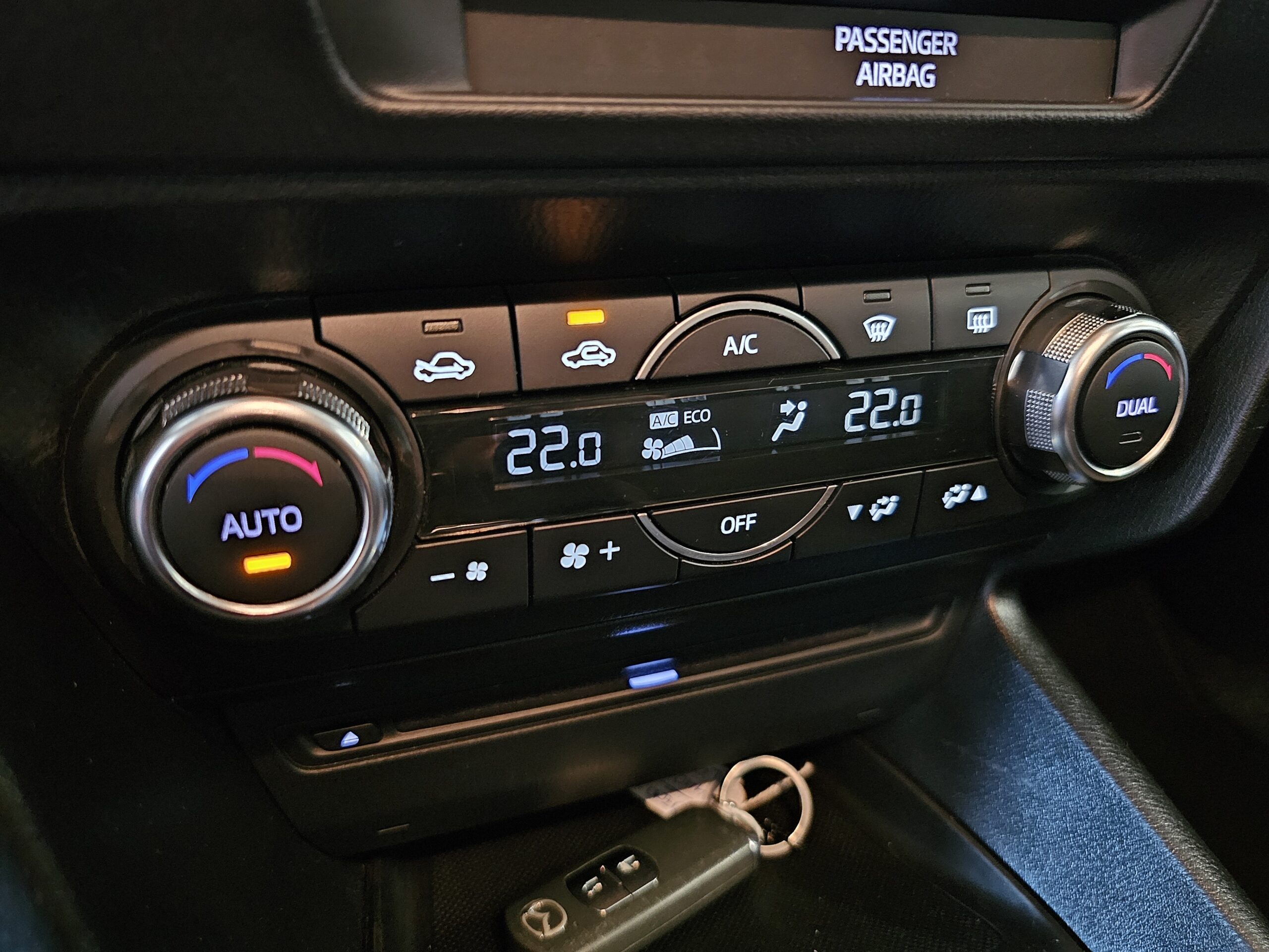 Mazda 3 2.2 Turbodiesel Black Tech Edition - Imagen 47