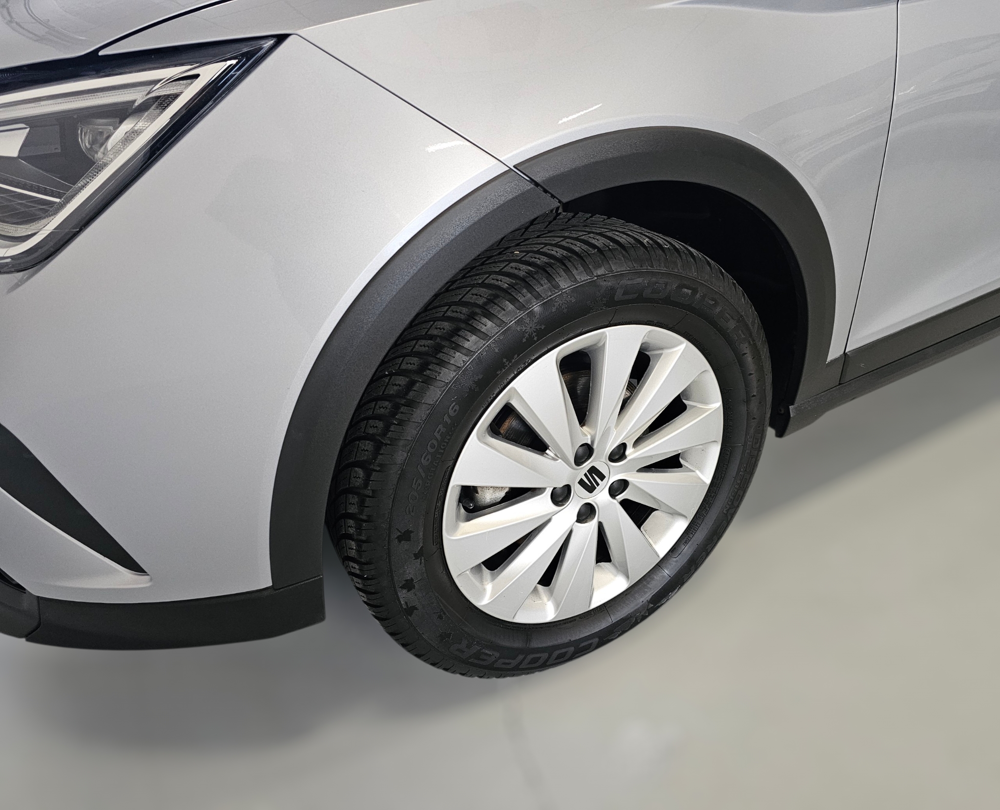 SEAT Arona 1.0 TSI 81kW 110CV Style XM - 2023 - Imagen 18