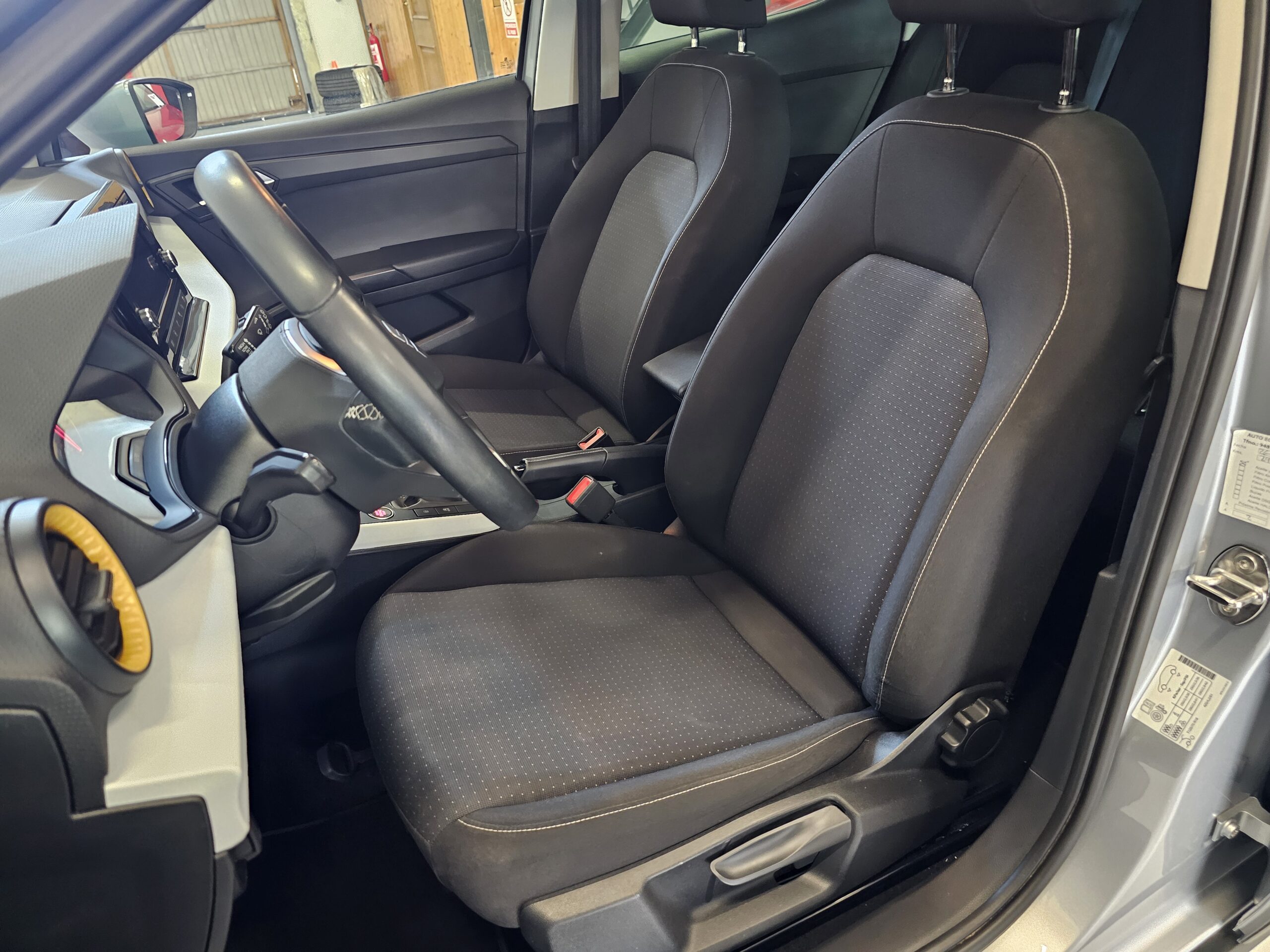 SEAT Arona 1.0 TSI 81kW 110CV Style XM - 2023 - Imagen 20