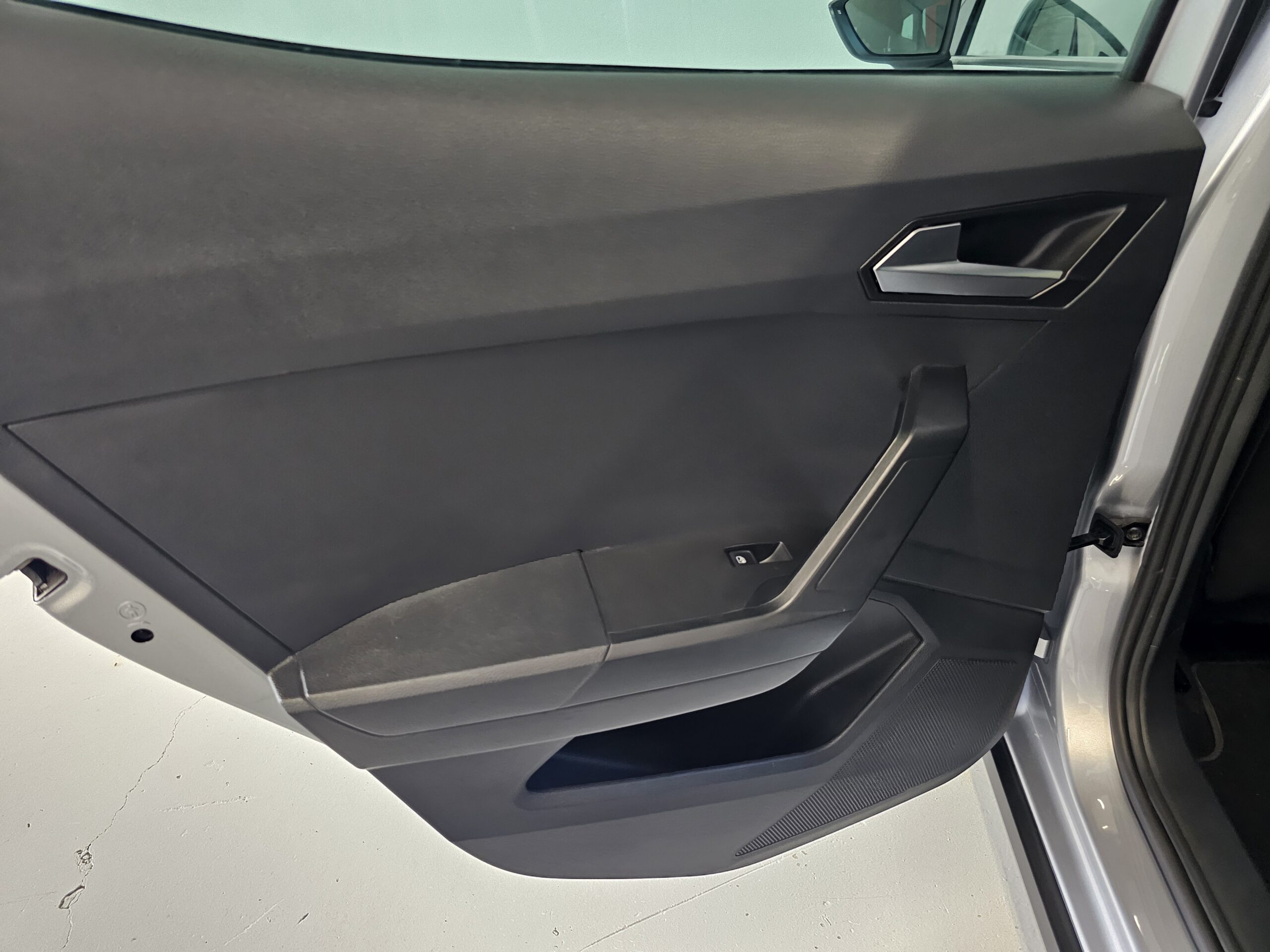 SEAT Arona 1.0 TSI 81kW 110CV Style XM - 2023 - Imagen 30