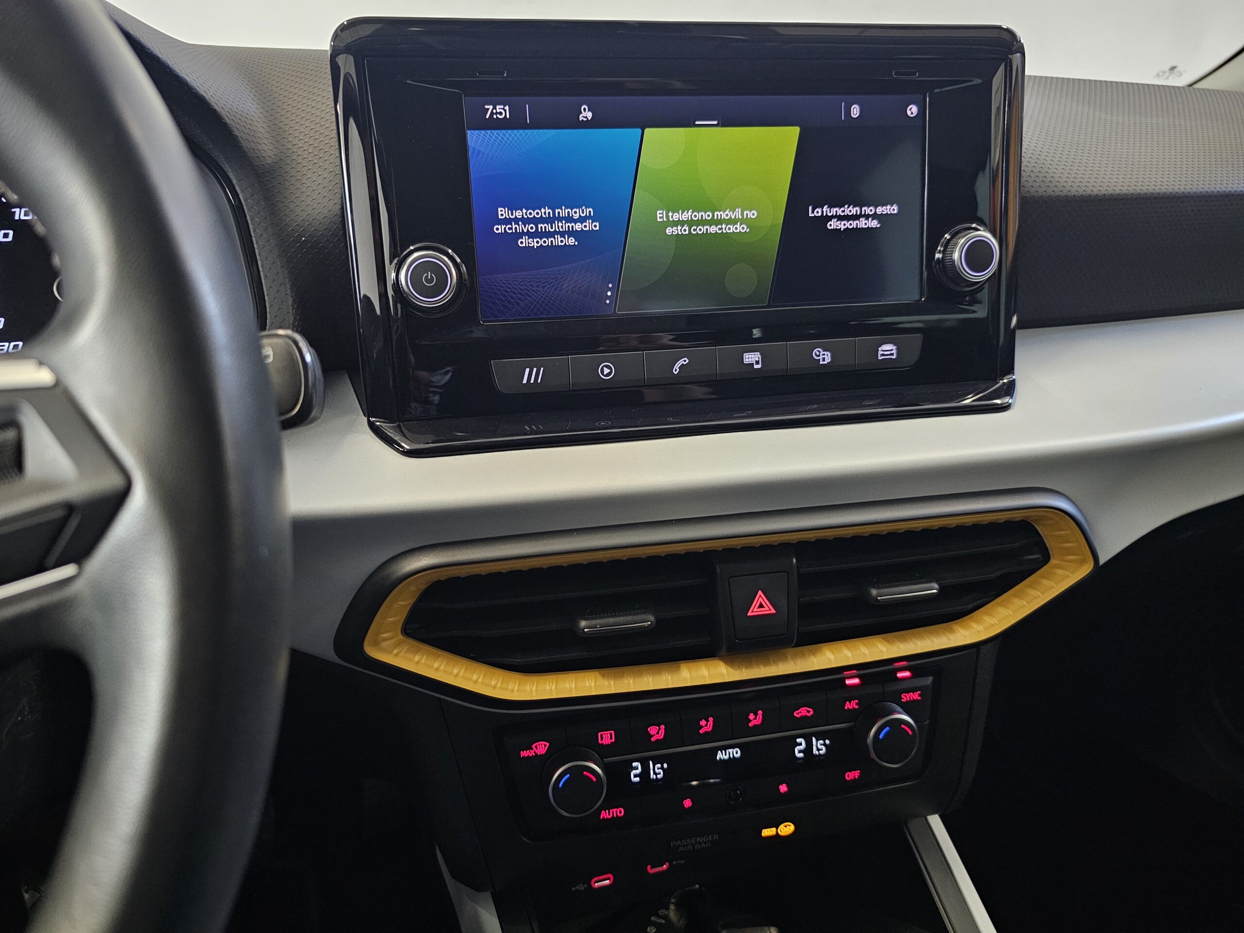 SEAT Arona 1.0 TSI 81kW 110CV Style XM - 2023 - Imagen 35