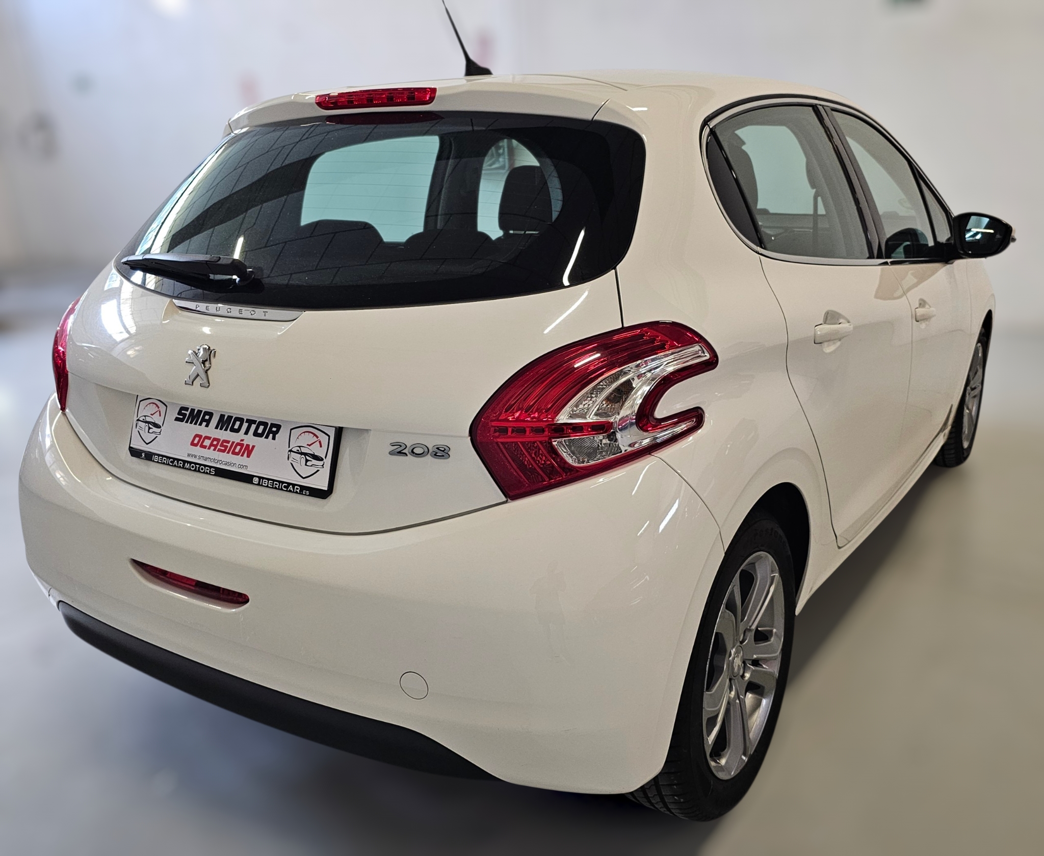 Peugeot 208 1.2 e-VTi Allure - Imagen 13