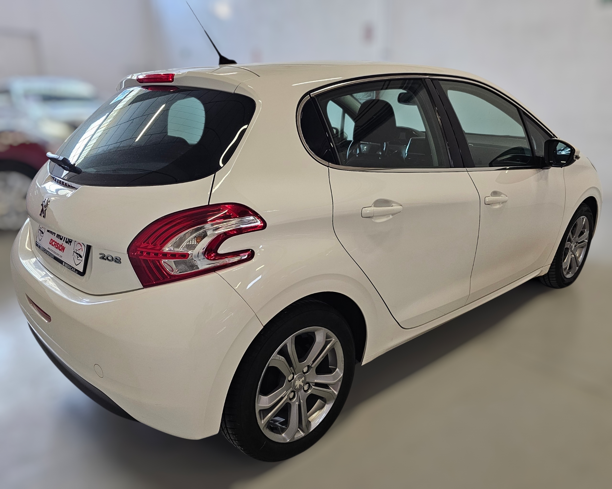 Peugeot 208 1.2 e-VTi Allure - Imagen 14