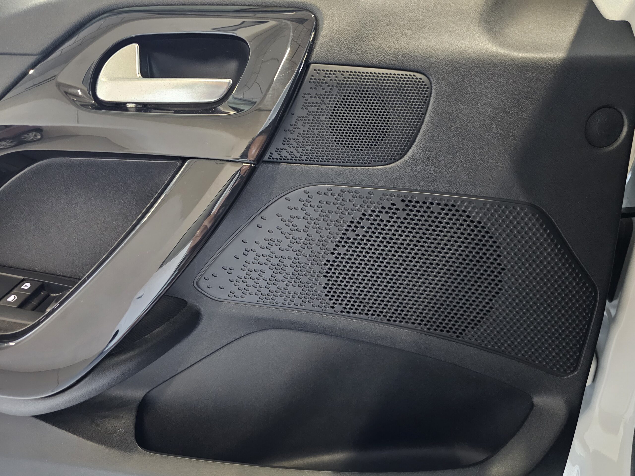 Peugeot 208 1.2 e-VTi Allure - Imagen 37