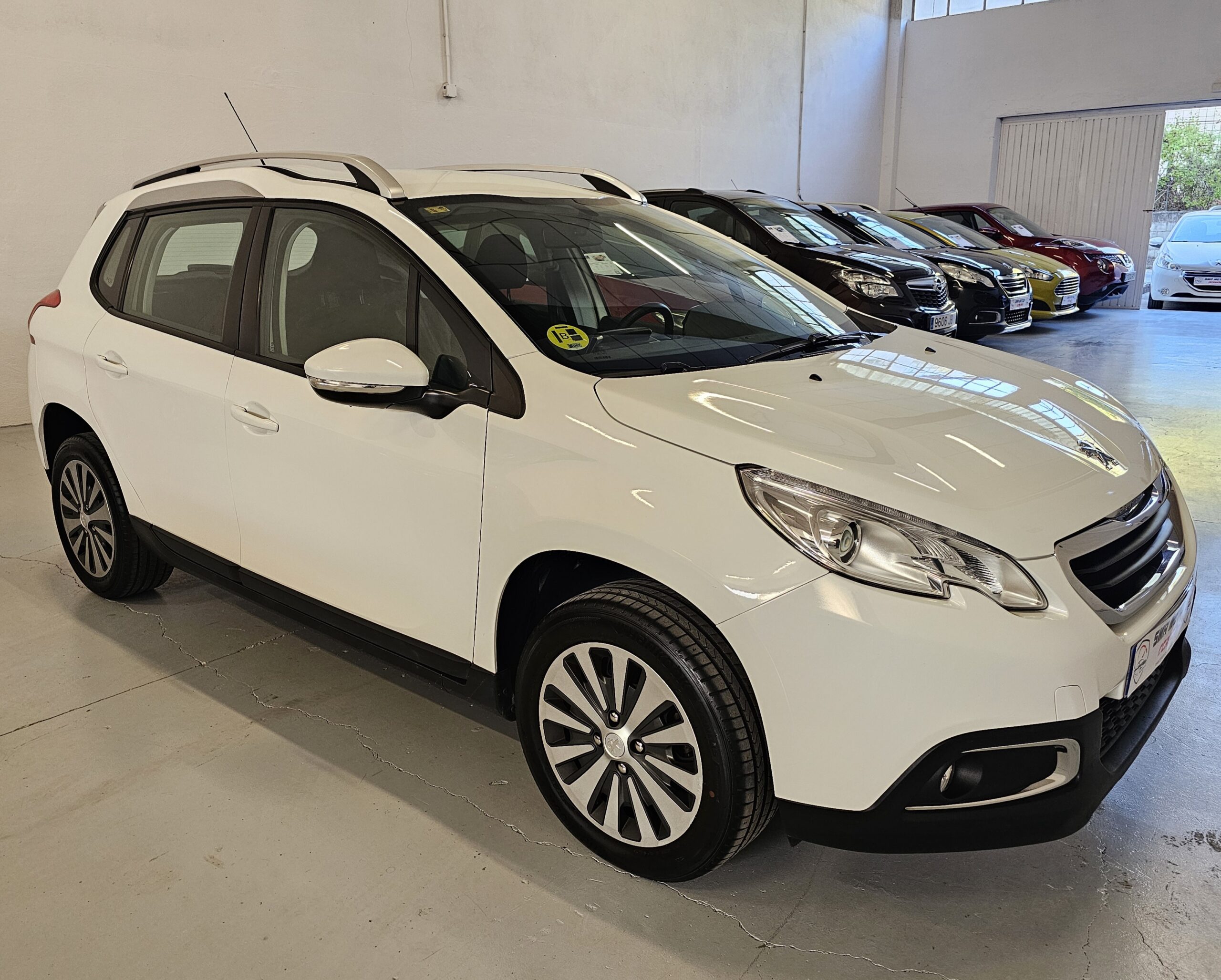 Peugeot 2008 1.6 e-HDi Active 92cv ETG - Imagen 8