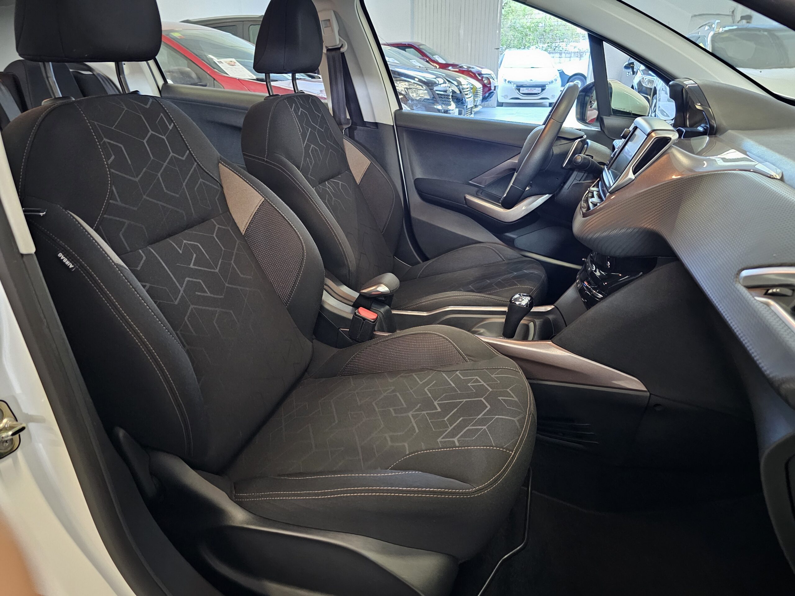 Peugeot 2008 1.6 e-HDi Active 92cv ETG - Imagen 24