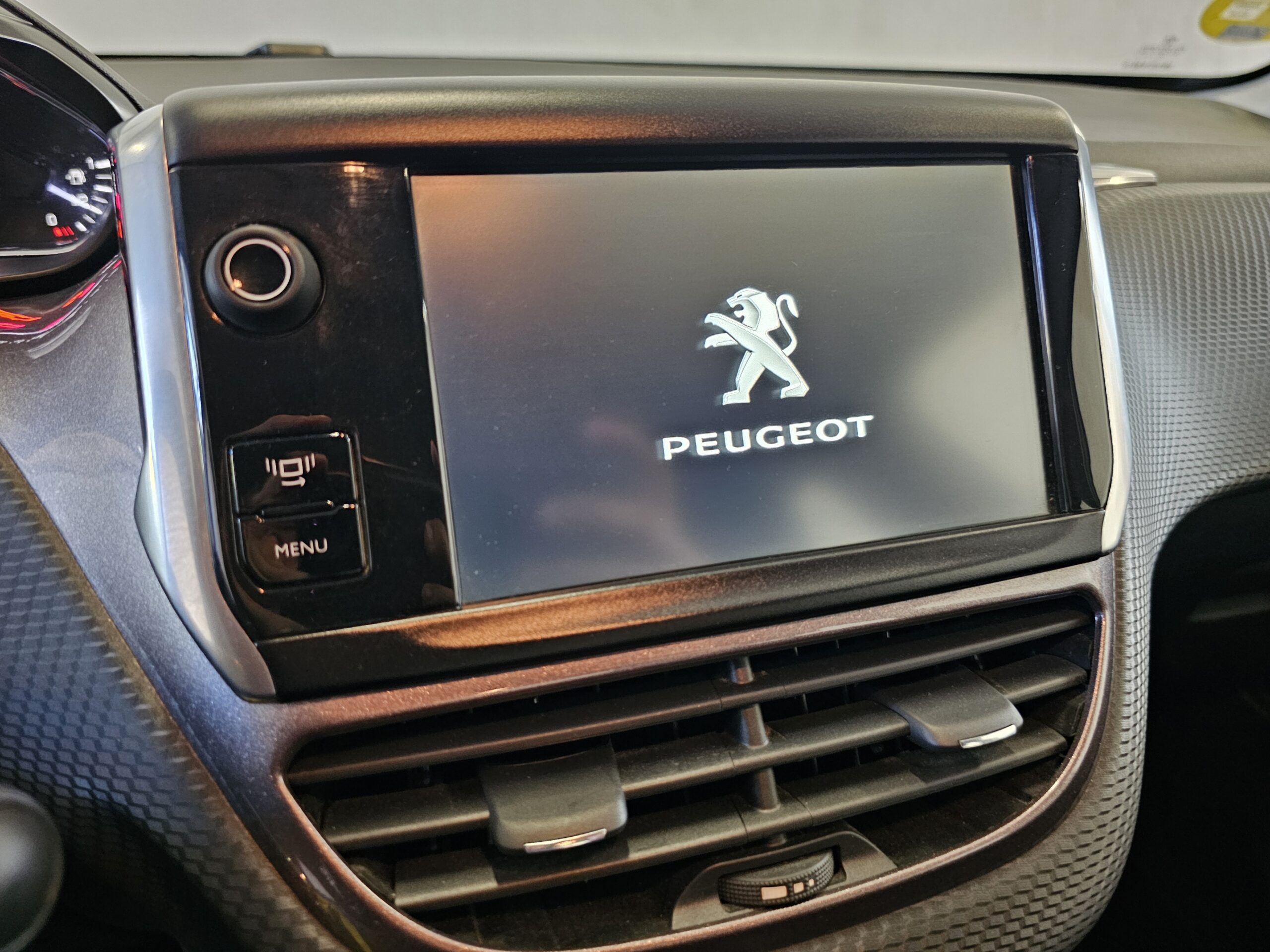 Peugeot 2008 1.6 e-HDi Active 92cv ETG - Imagen 38