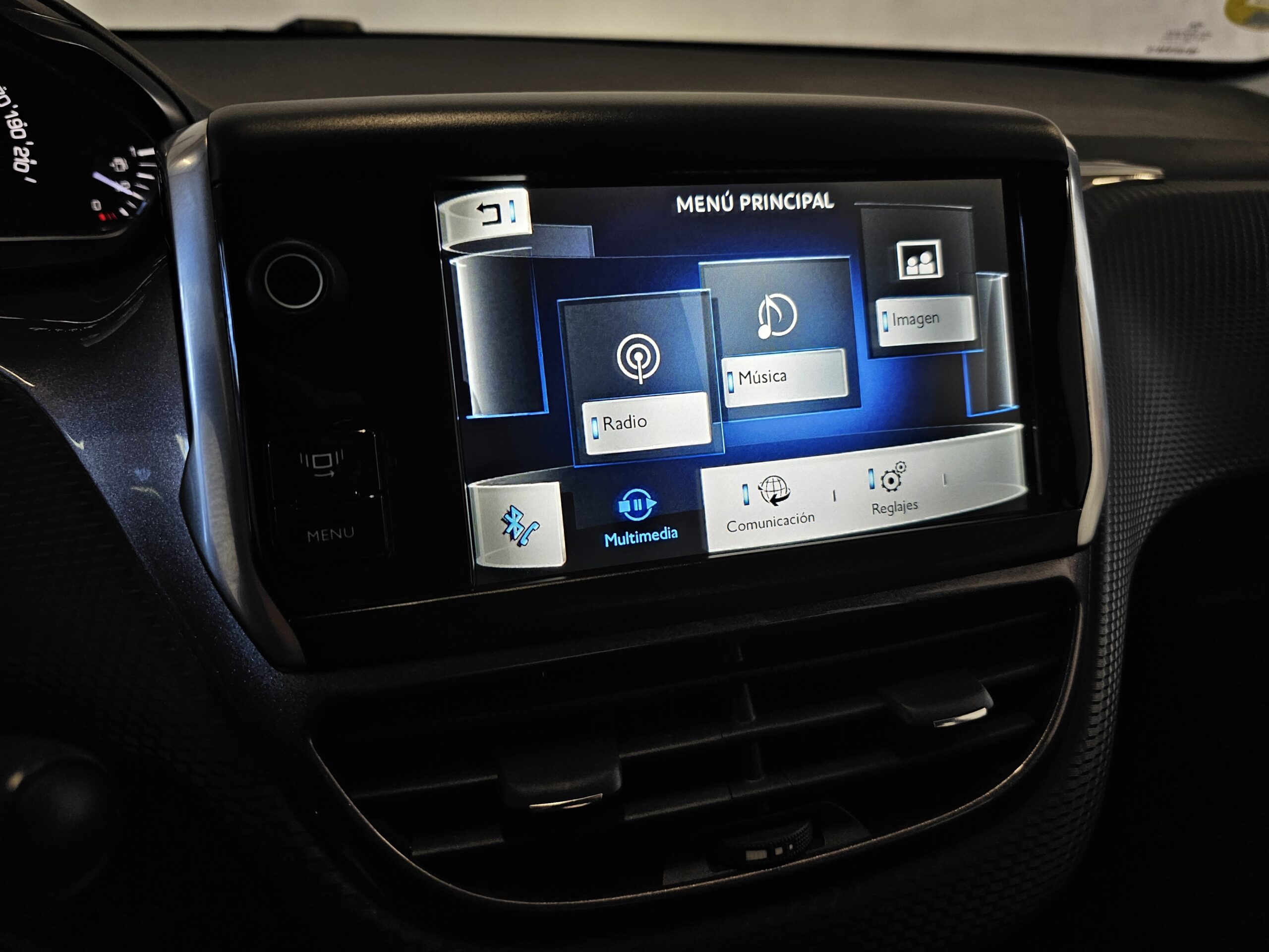 Peugeot 2008 1.6 e-HDi Active 92cv ETG - Imagen 41