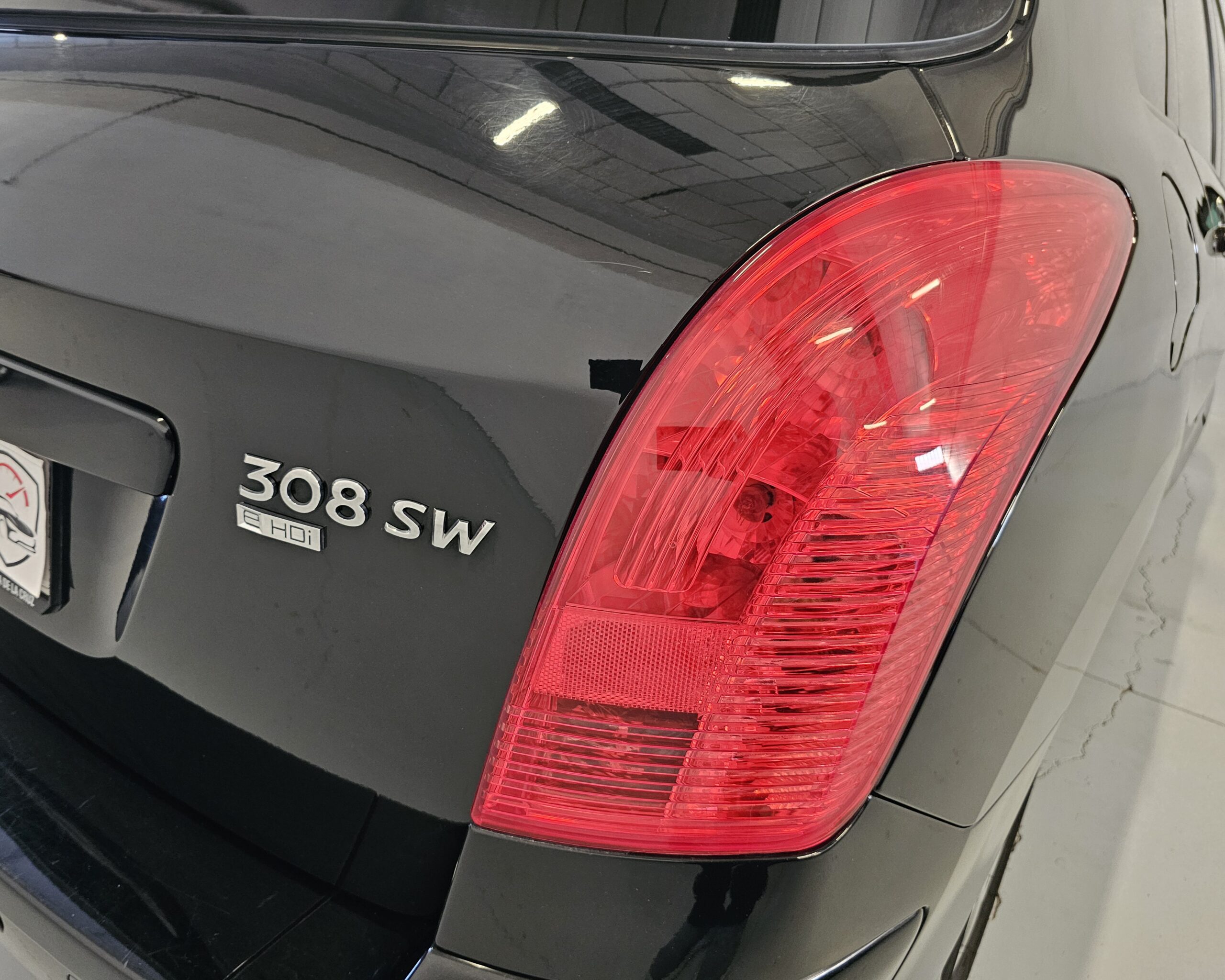 Peugeot 308 SW 1.6 e-HDi Active 115cv - Imagen 15