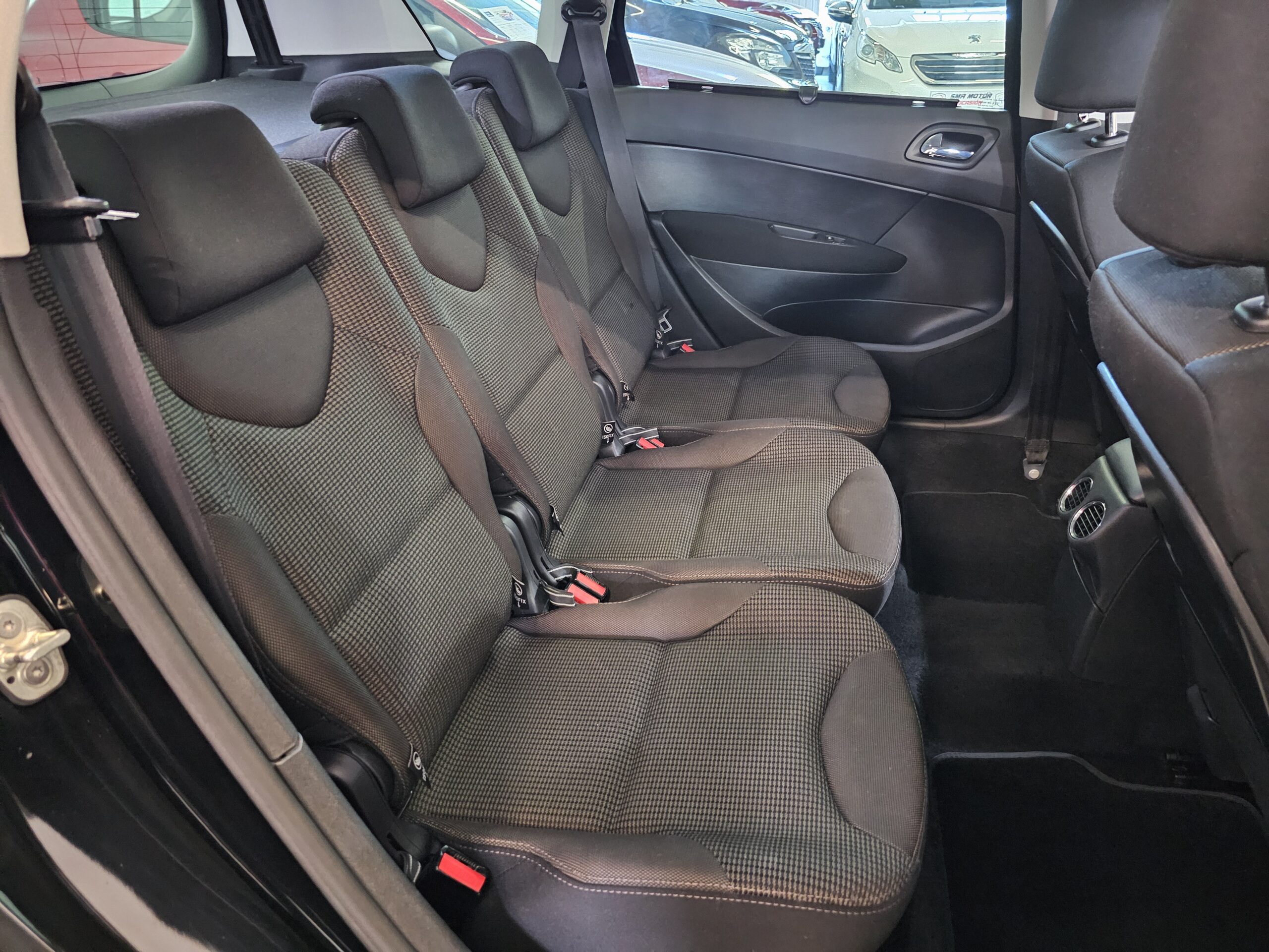 Peugeot 308 SW 1.6 e-HDi Active 115cv - Imagen 27