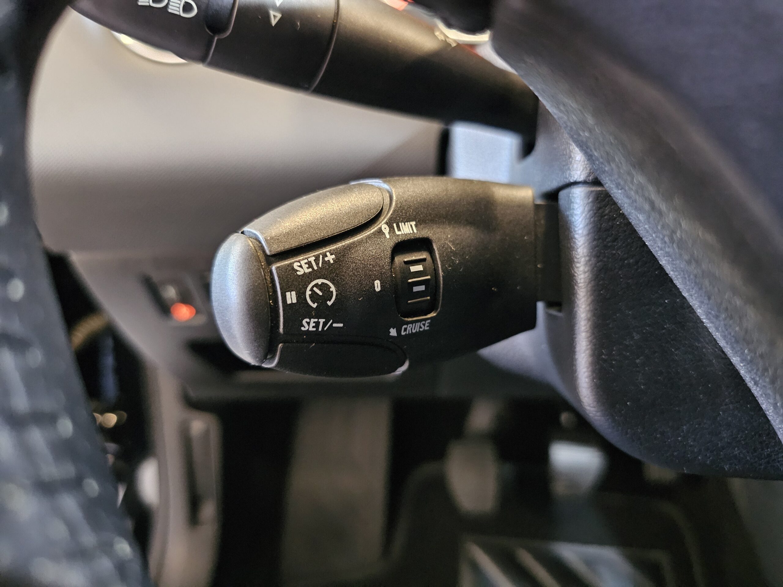 Peugeot 308 SW 1.6 e-HDi Active 115cv - Imagen 40
