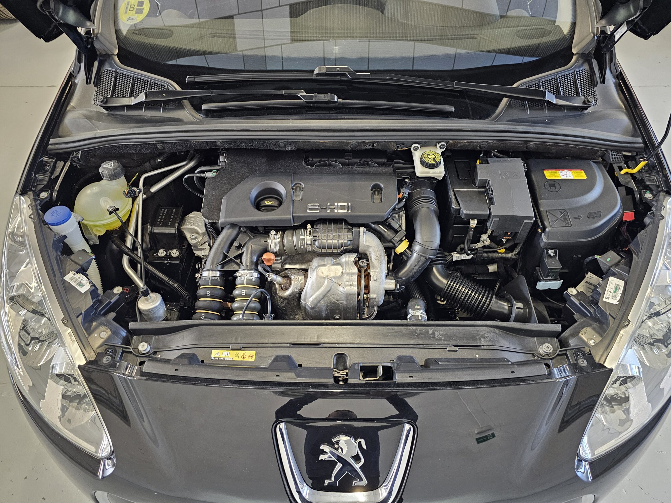 Peugeot 308 SW 1.6 e-HDi Active 115cv - Imagen 44