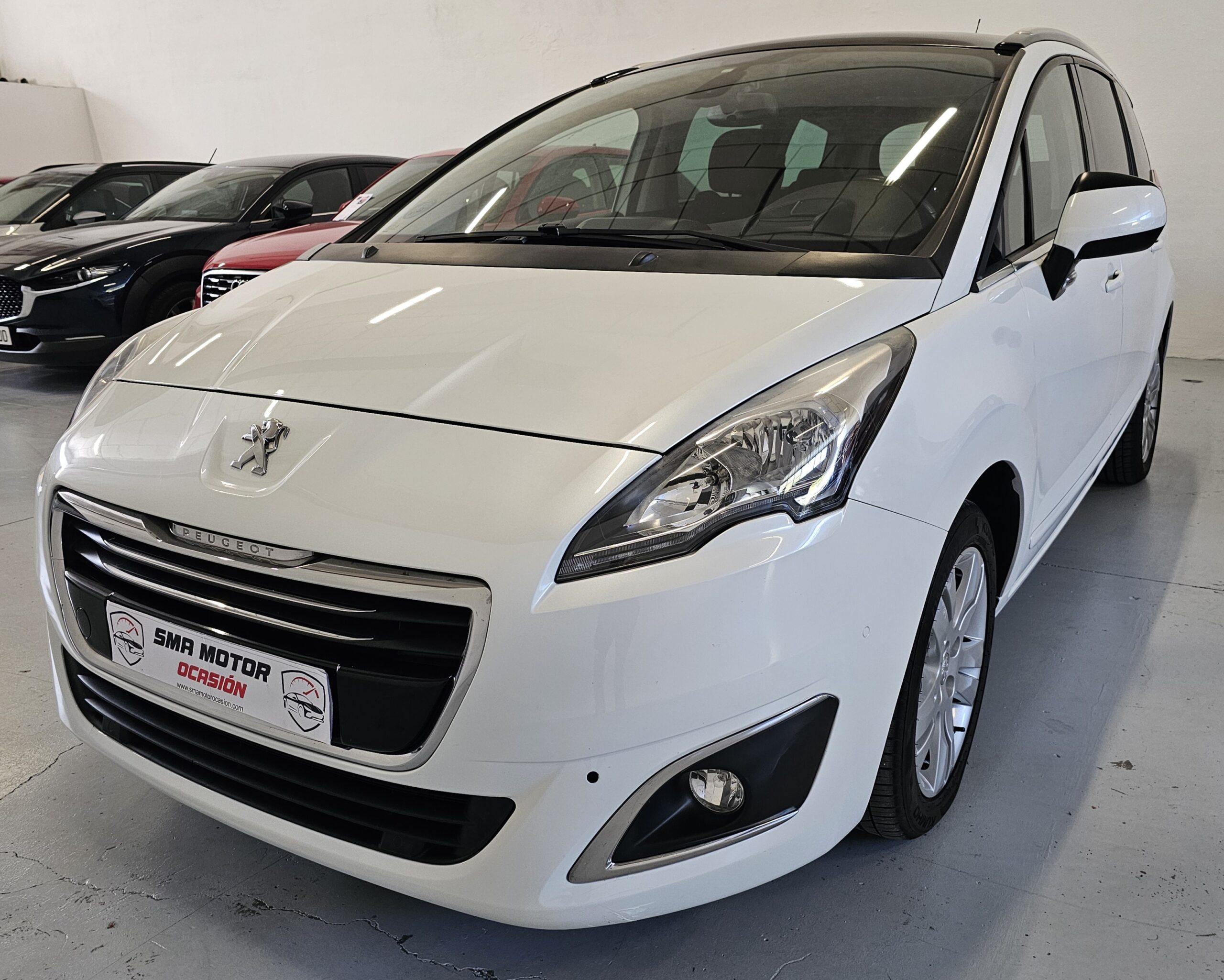Peugeot 5008 1.6 Blue-HDi 120CV Allure EAT6 - Imagen 2