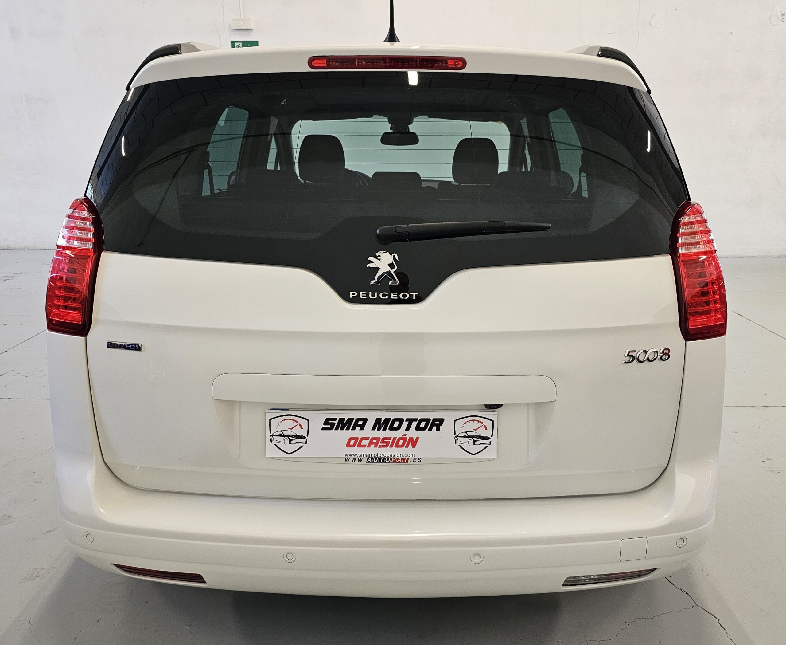 Peugeot 5008 1.6 Blue-HDi 120CV Allure EAT6 - Imagen 12