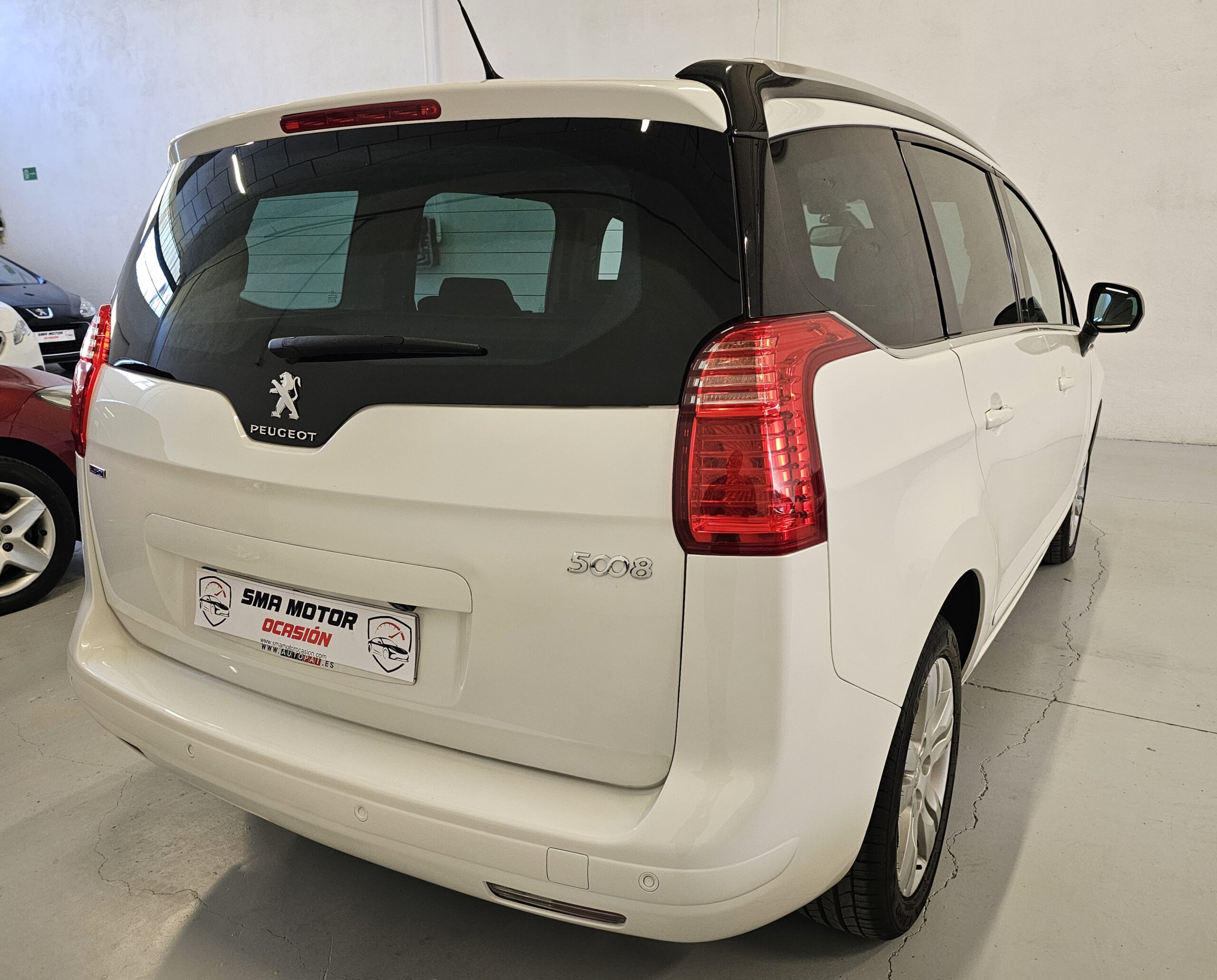 Peugeot 5008 1.6 Blue-HDi 120CV Allure EAT6 - Imagen 13