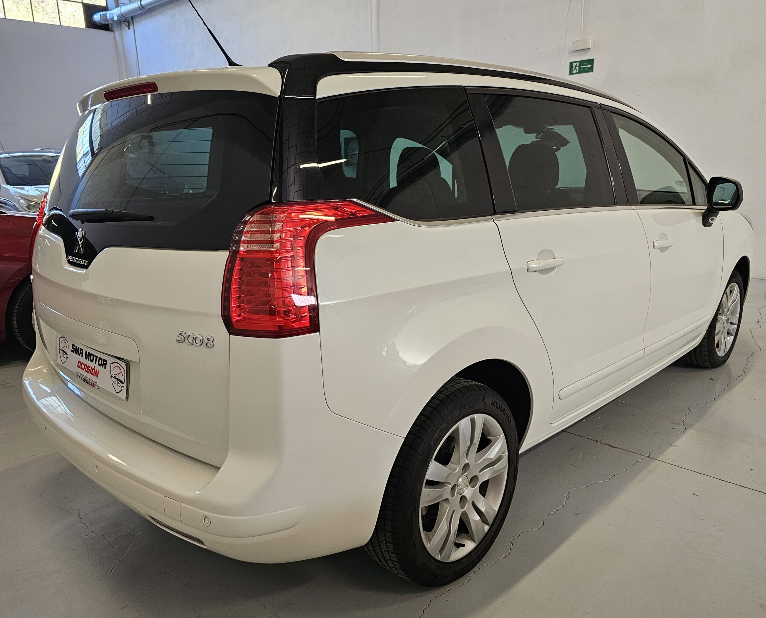 Peugeot 5008 1.6 Blue-HDi 120CV Allure EAT6 - Imagen 14