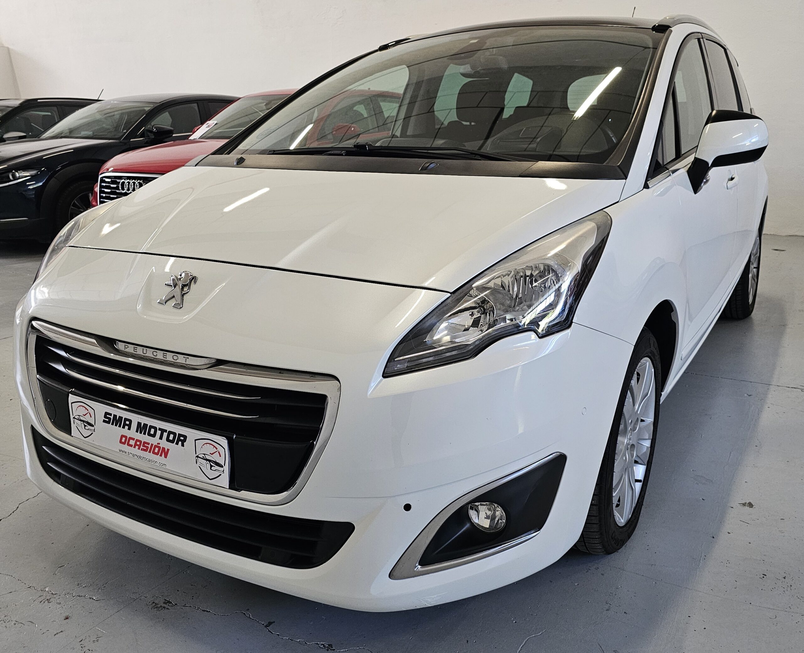 Peugeot 5008 1.6 Blue-HDi 120CV Allure EAT6 - Imagen 17