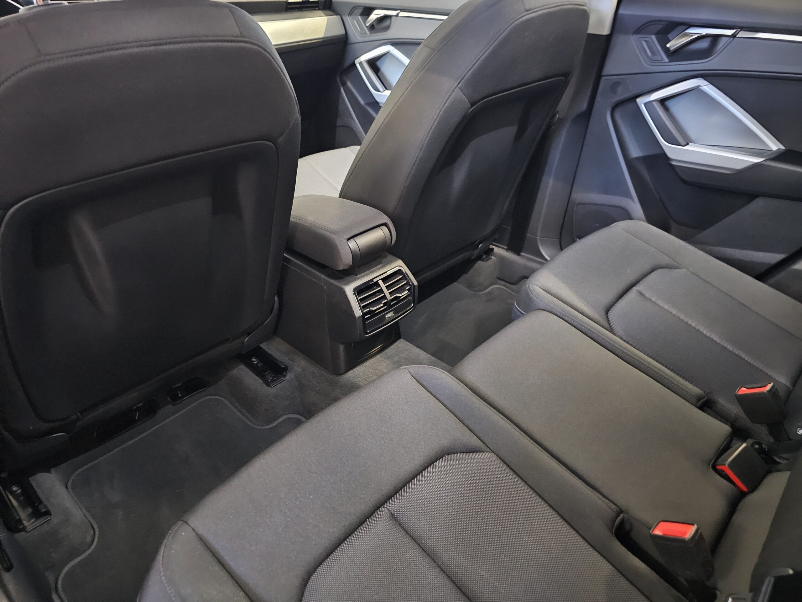 Audi Q3 35 TDI advanced 150cv MANUAL - Imagen 24
