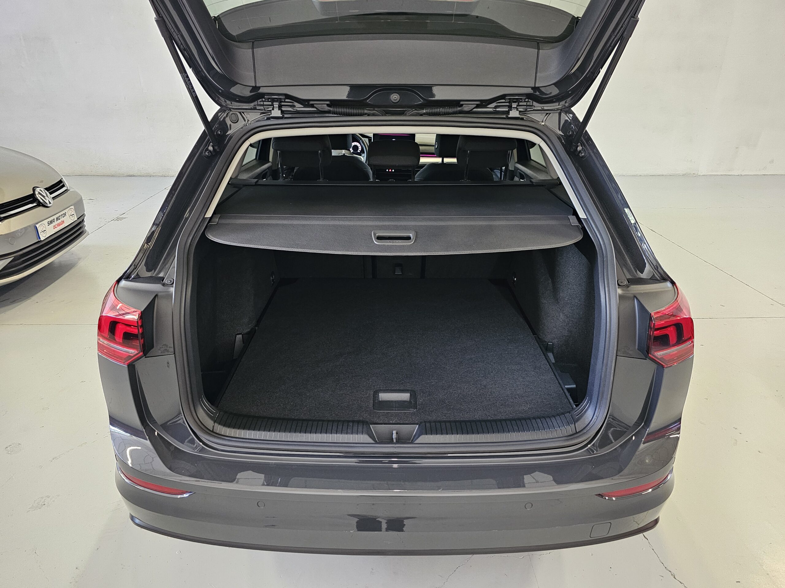 Volkswagen Golf VIII 2.0 TDI Life 116CV - Imagen 30