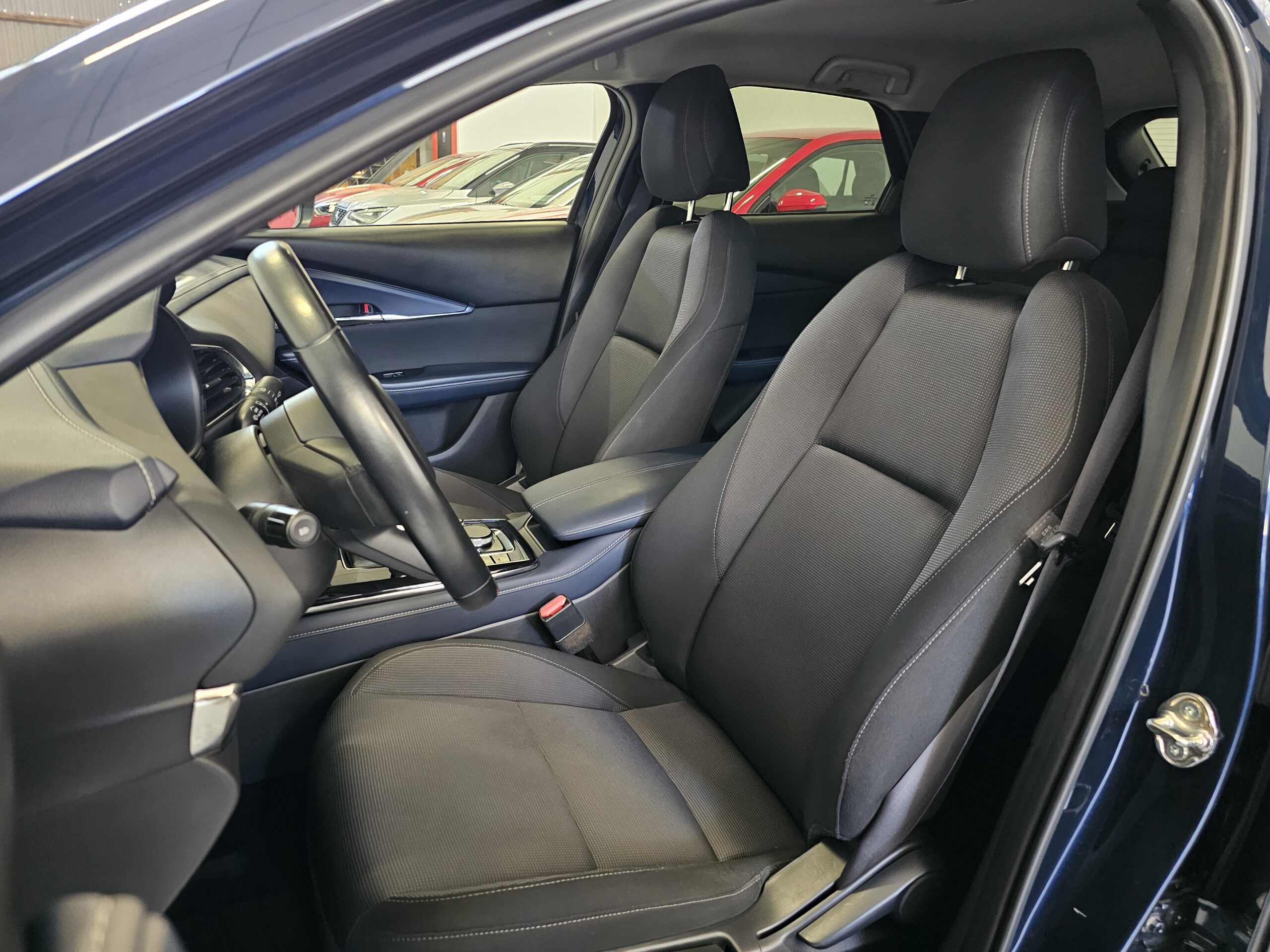 Mazda CX-30 2.0 Skyactiv-X Mild-Hybrid Zenith 2WD - Imagen 18