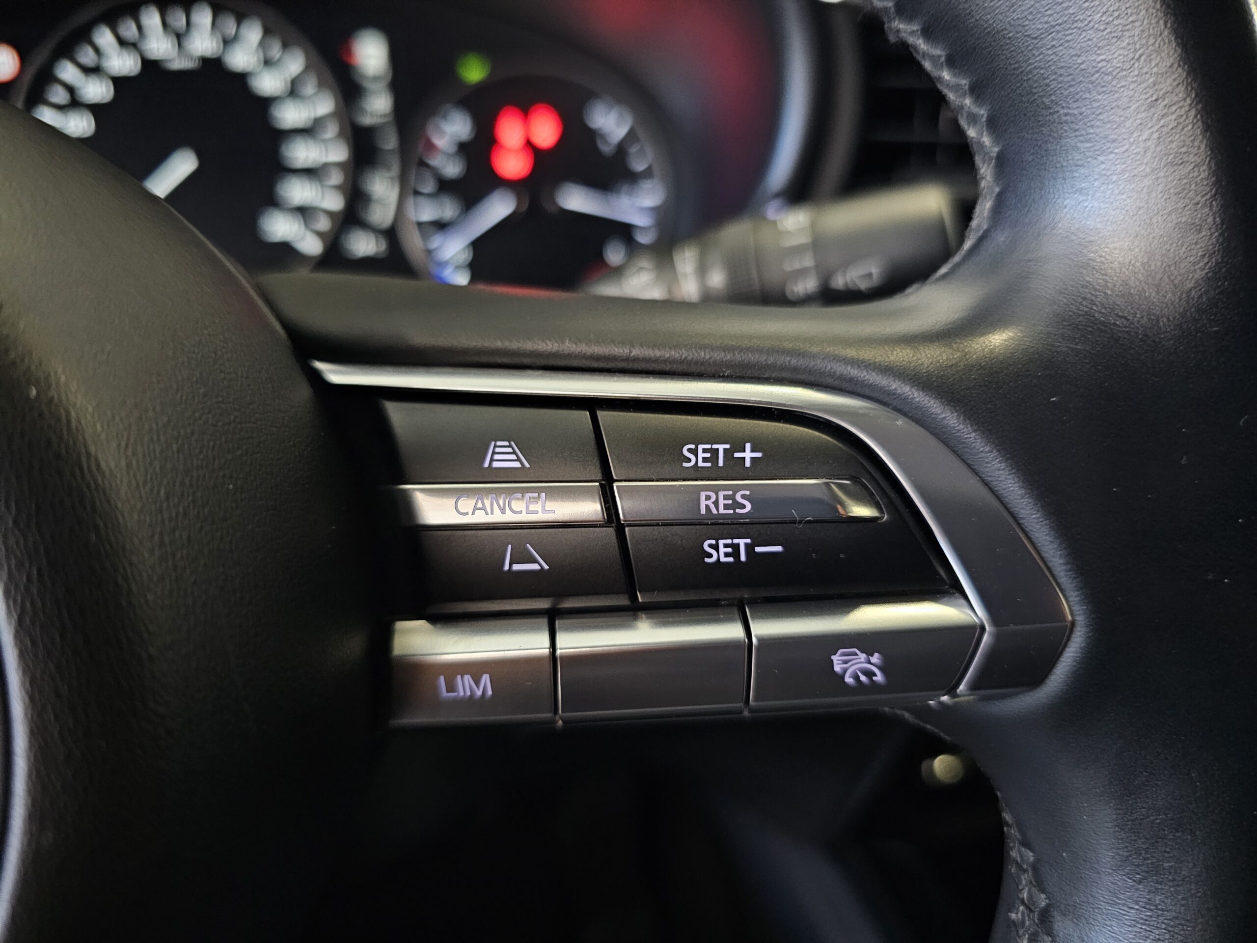 Mazda CX-30 2.0 Skyactiv-X Mild-Hybrid Zenith 2WD - Imagen 40