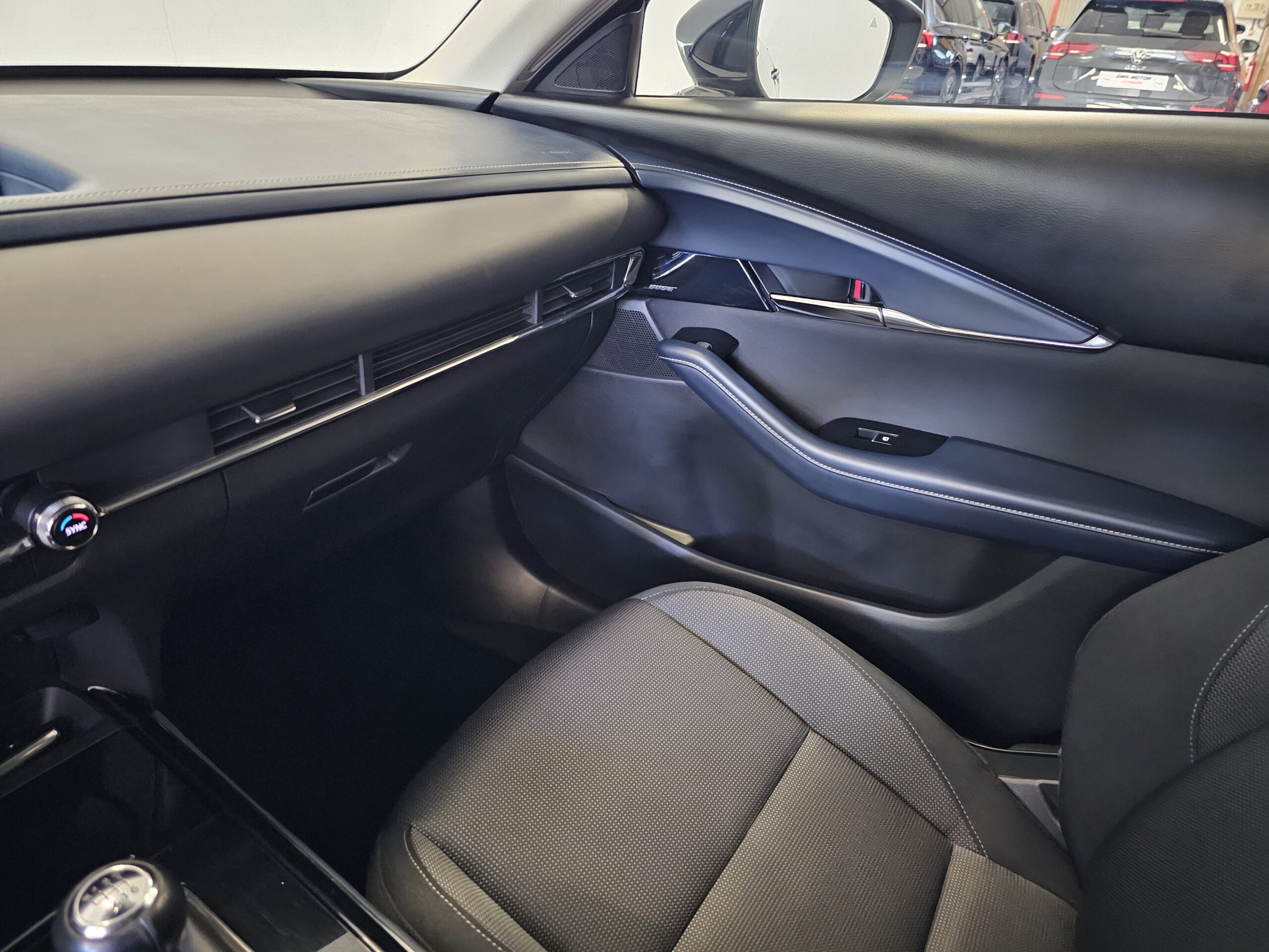 Mazda CX-30 2.0 Skyactiv-X Mild-Hybrid Zenith 2WD - Imagen 46