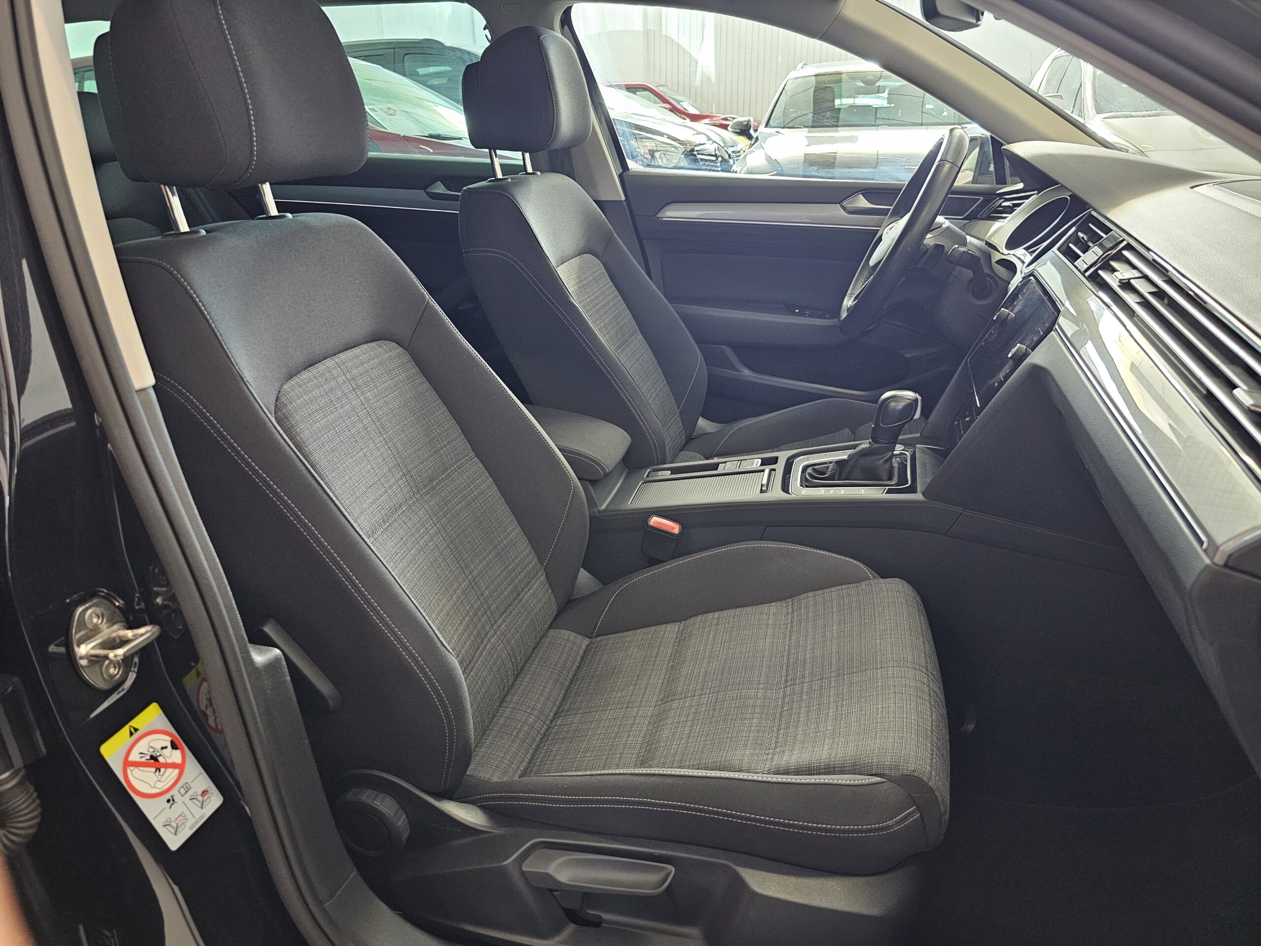 Volkswagen Passat Variant Executive 2.0 TDI EVO 122CV DSG7 - Imagen 22