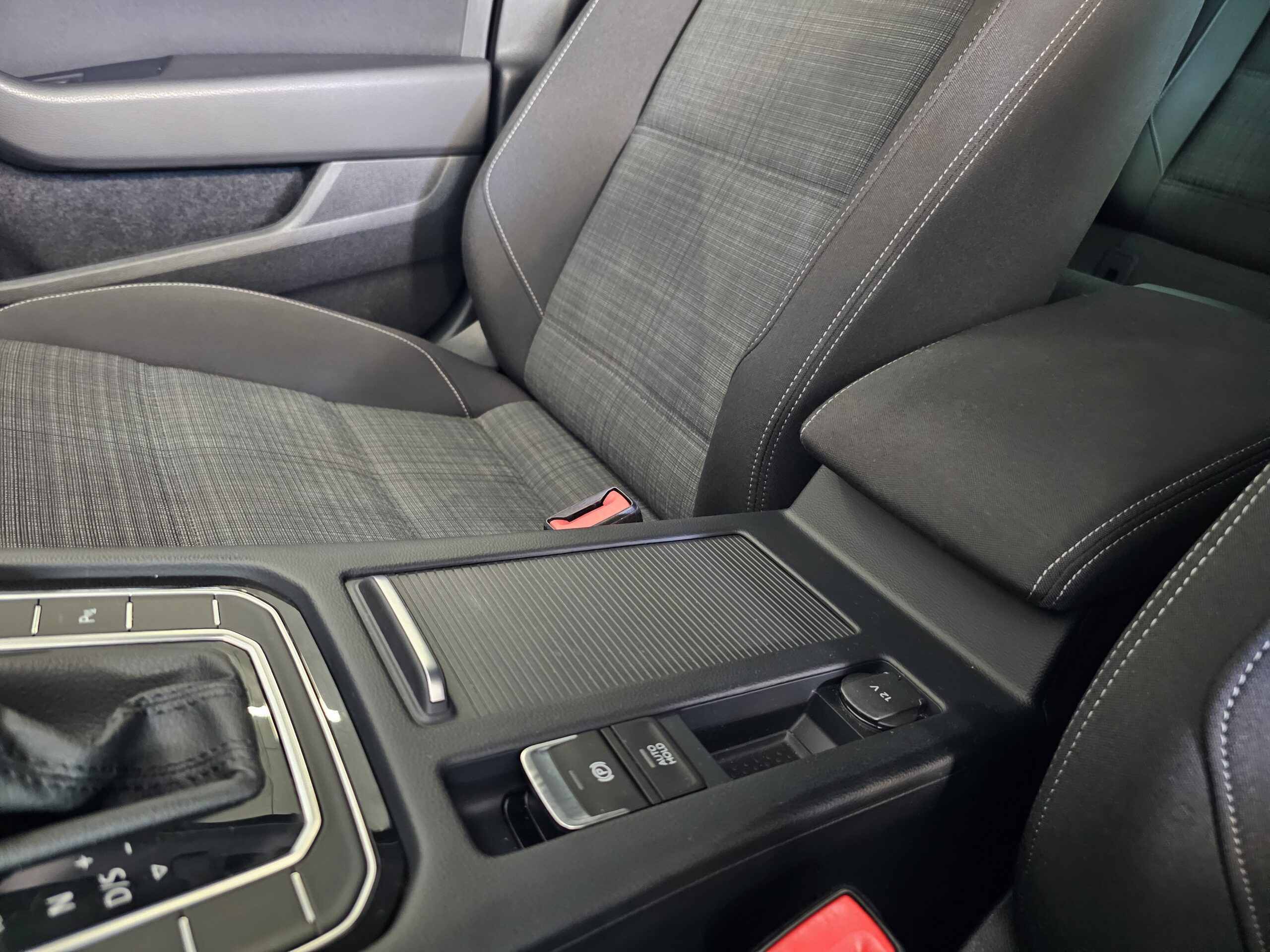 Volkswagen Passat Variant Executive 2.0 TDI EVO 122CV DSG7 - Imagen 36