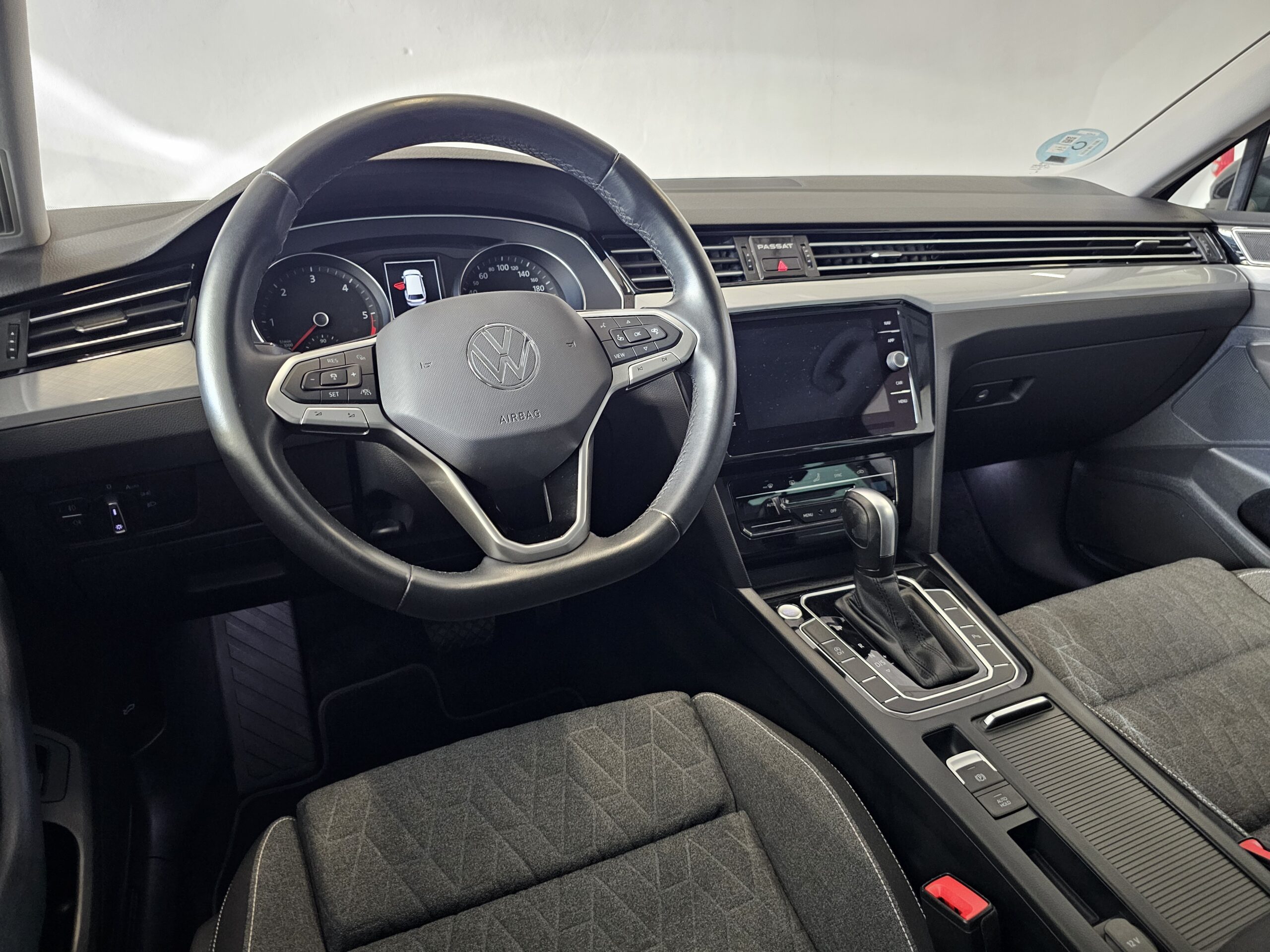 Volkswagen Passat Variant Executive 2.0 TDI EVO 150CV DSG7 - Imagen 32