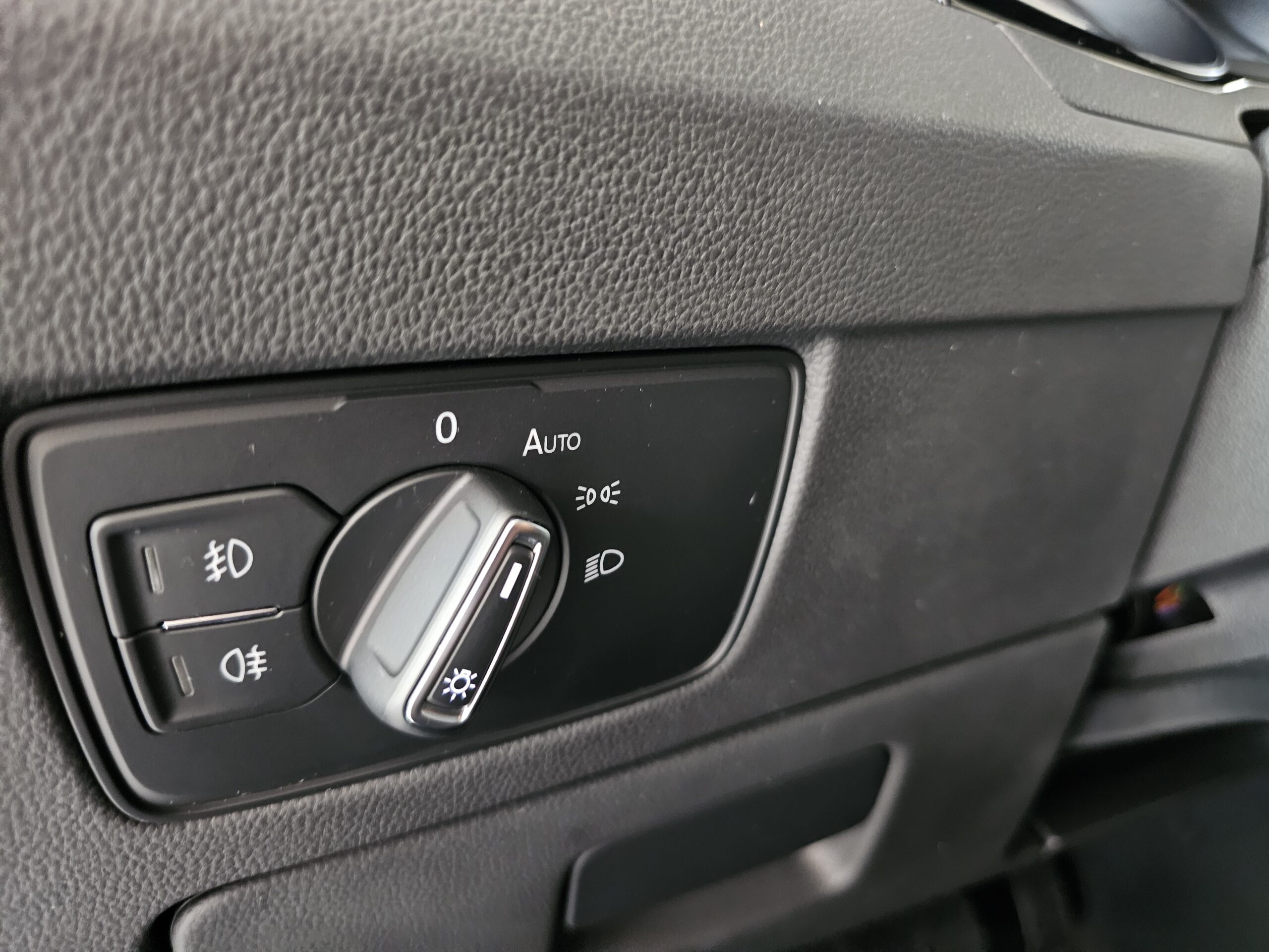 Volkswagen Passat Variant Executive 2.0 TDI EVO 150CV DSG7 - Imagen 34