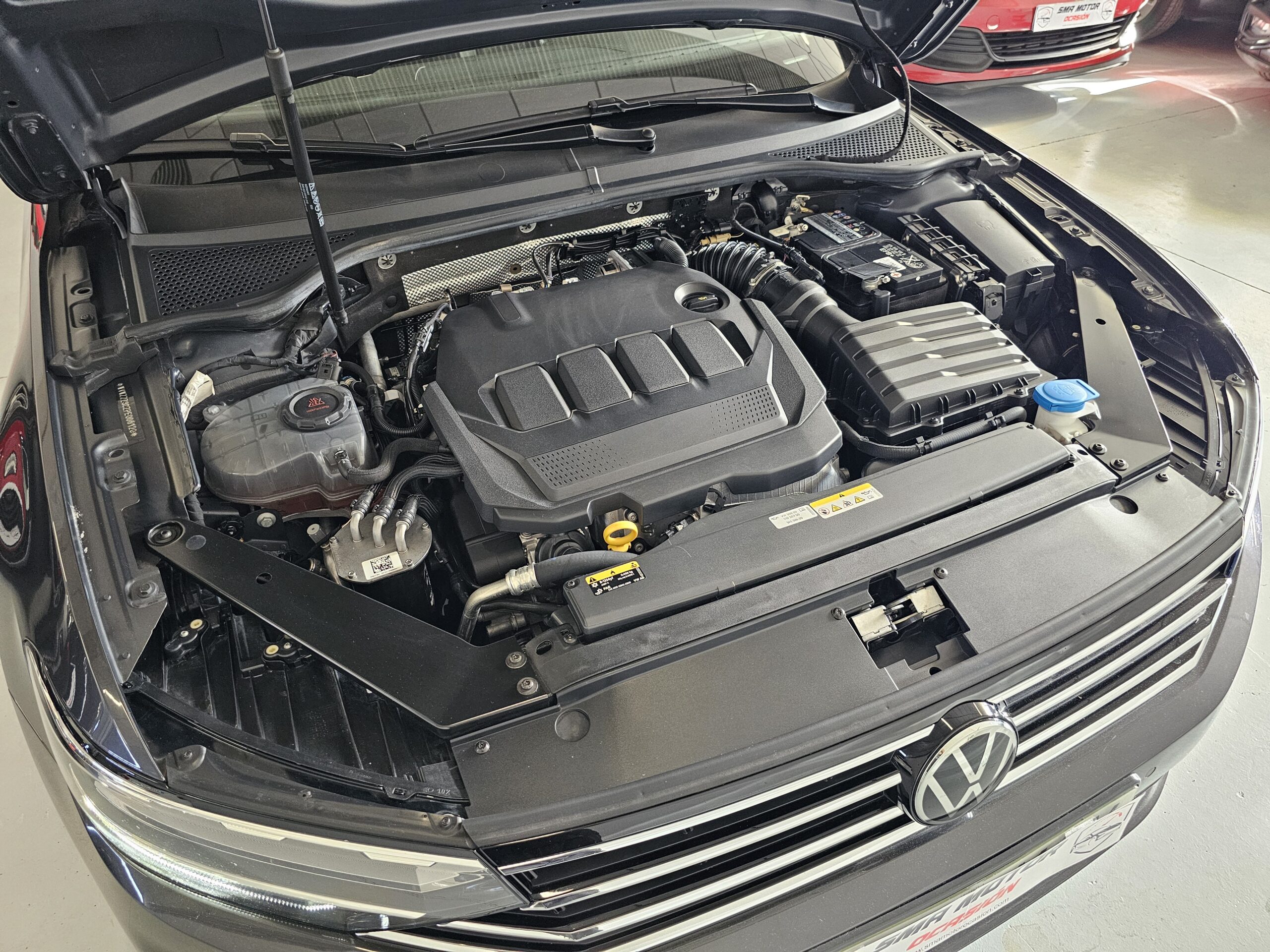Volkswagen Passat Variant Executive 2.0 TDI EVO 150CV DSG7 - Imagen 47
